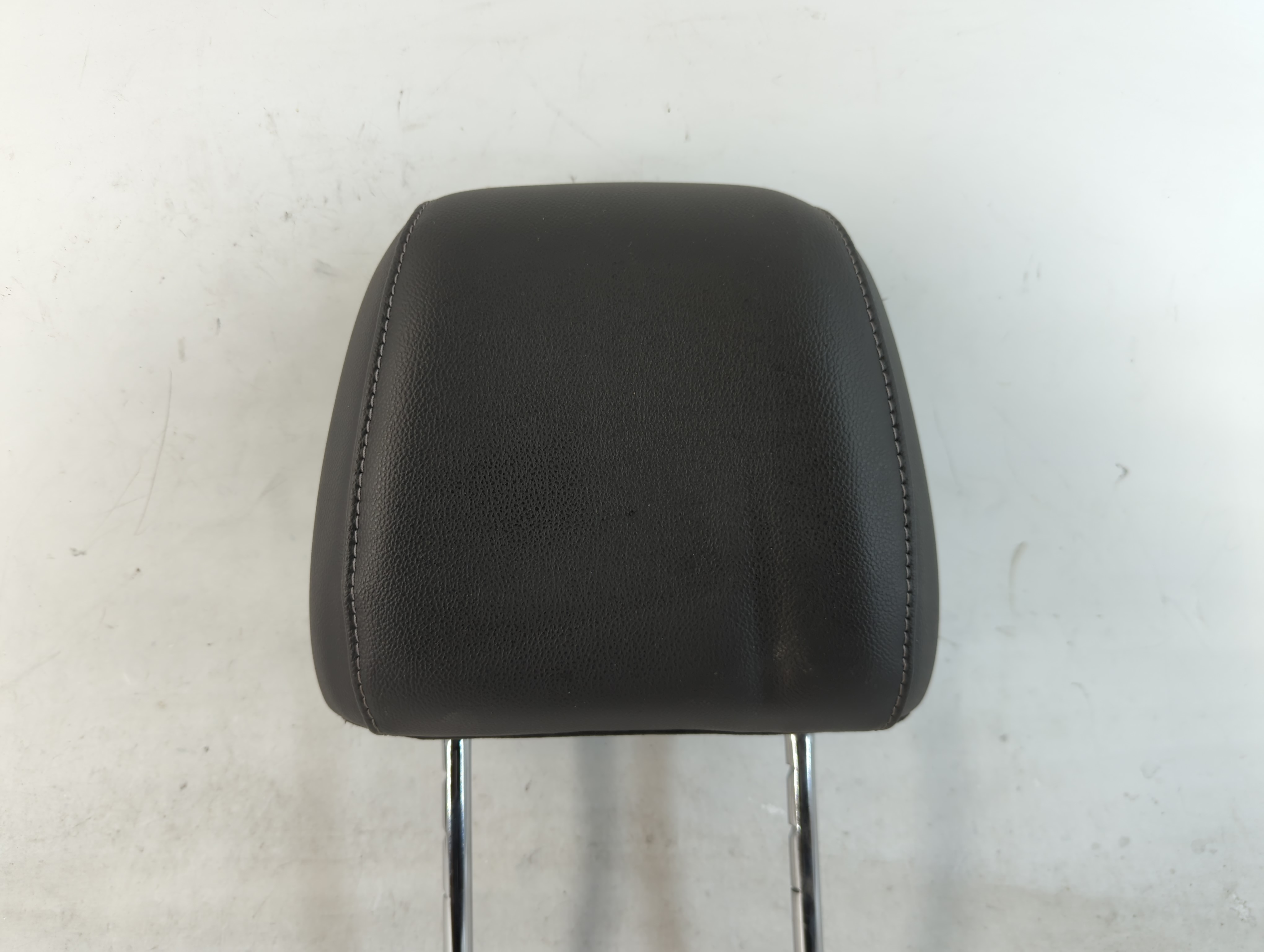 2014 Ford Escape Headrest Head Rest Front Driver Passenger Seat Black 821980 - Oemusedautoparts1.com