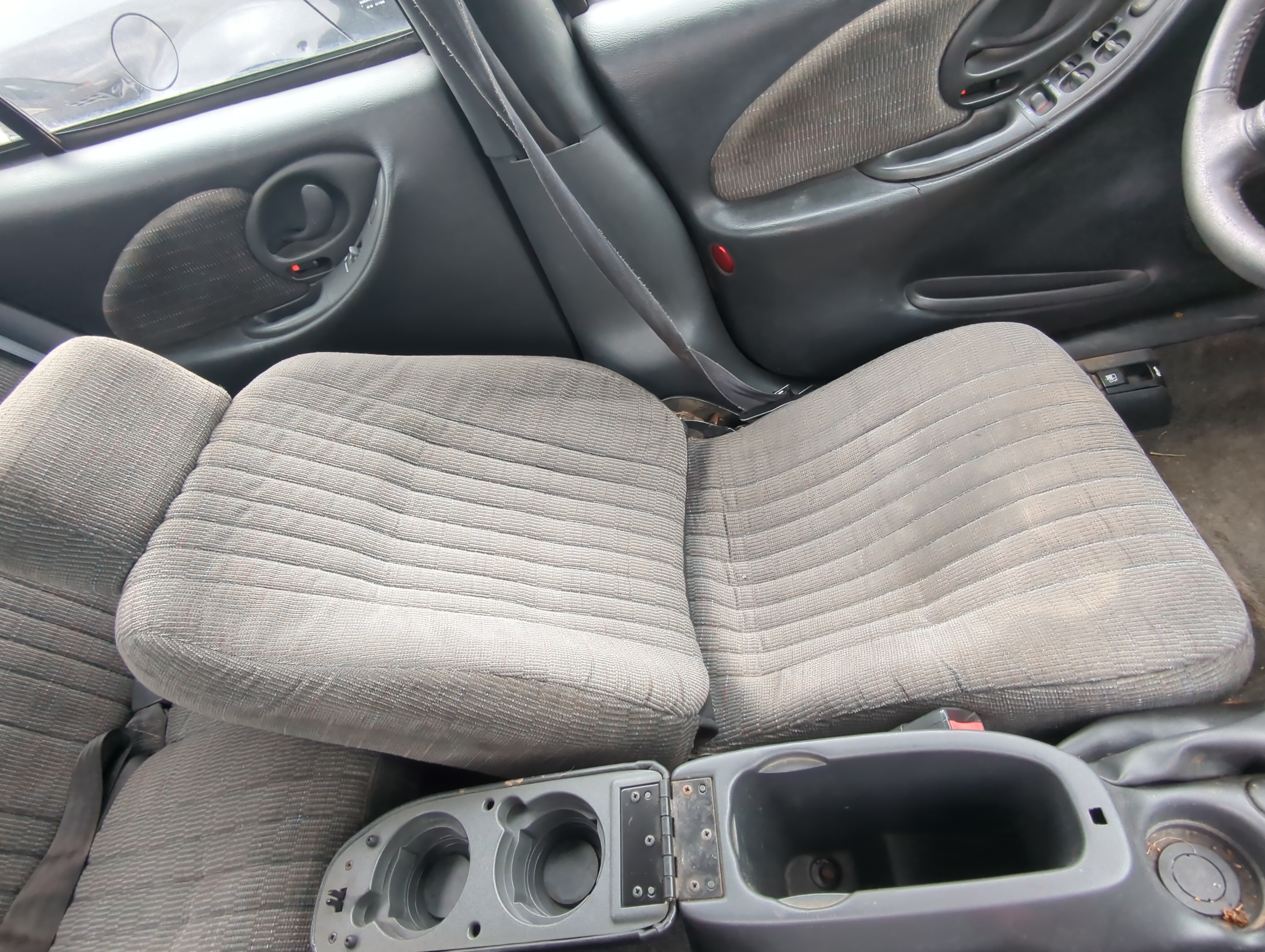 Picture of 1995-1998 Pontiac Grand Am Driver Front Seat Oem 822153