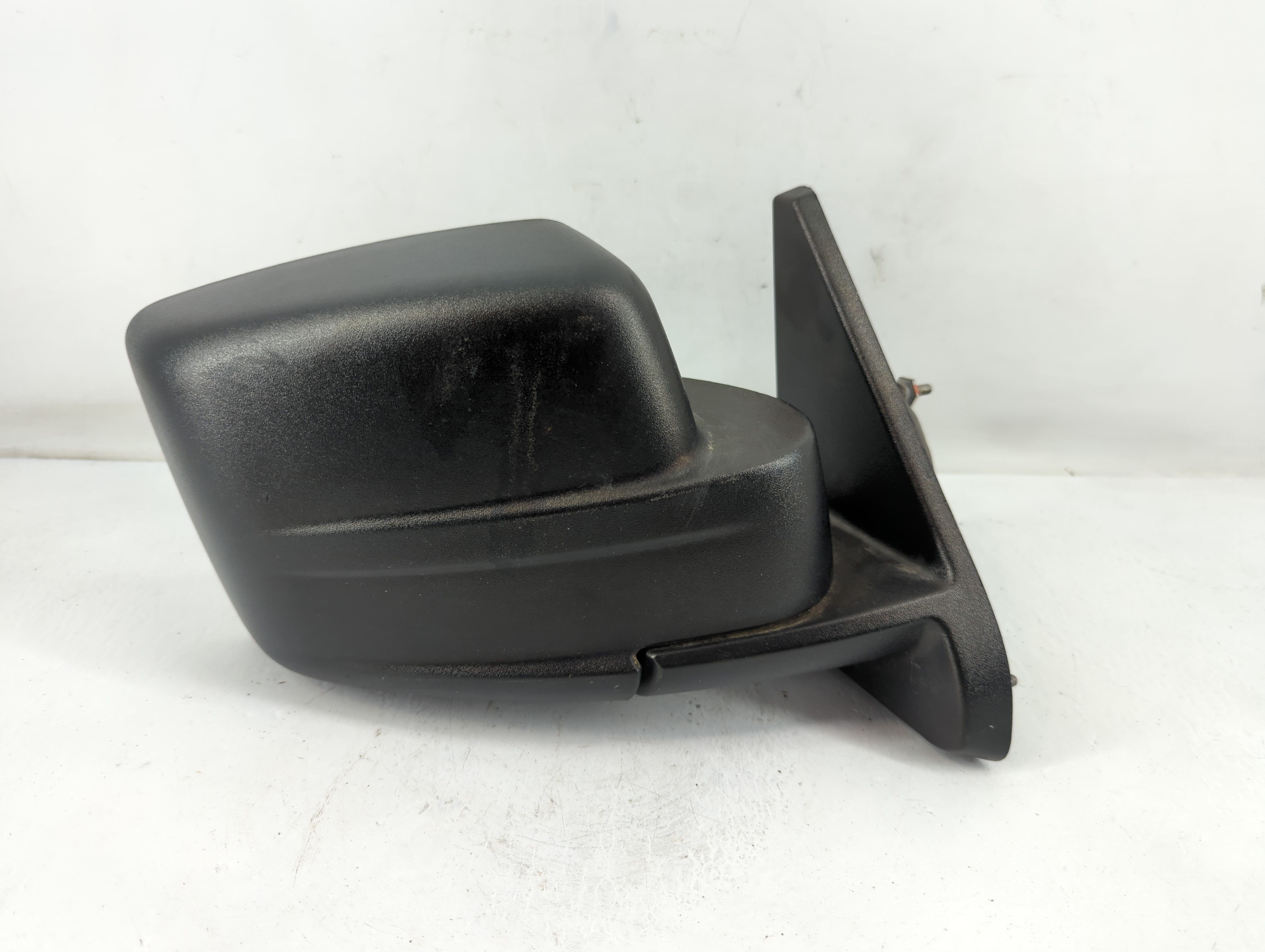 2007-2012 Jeep Patriot Passenger Right Side View Power Door Mirror Black 822164 - Oemusedautoparts1.com