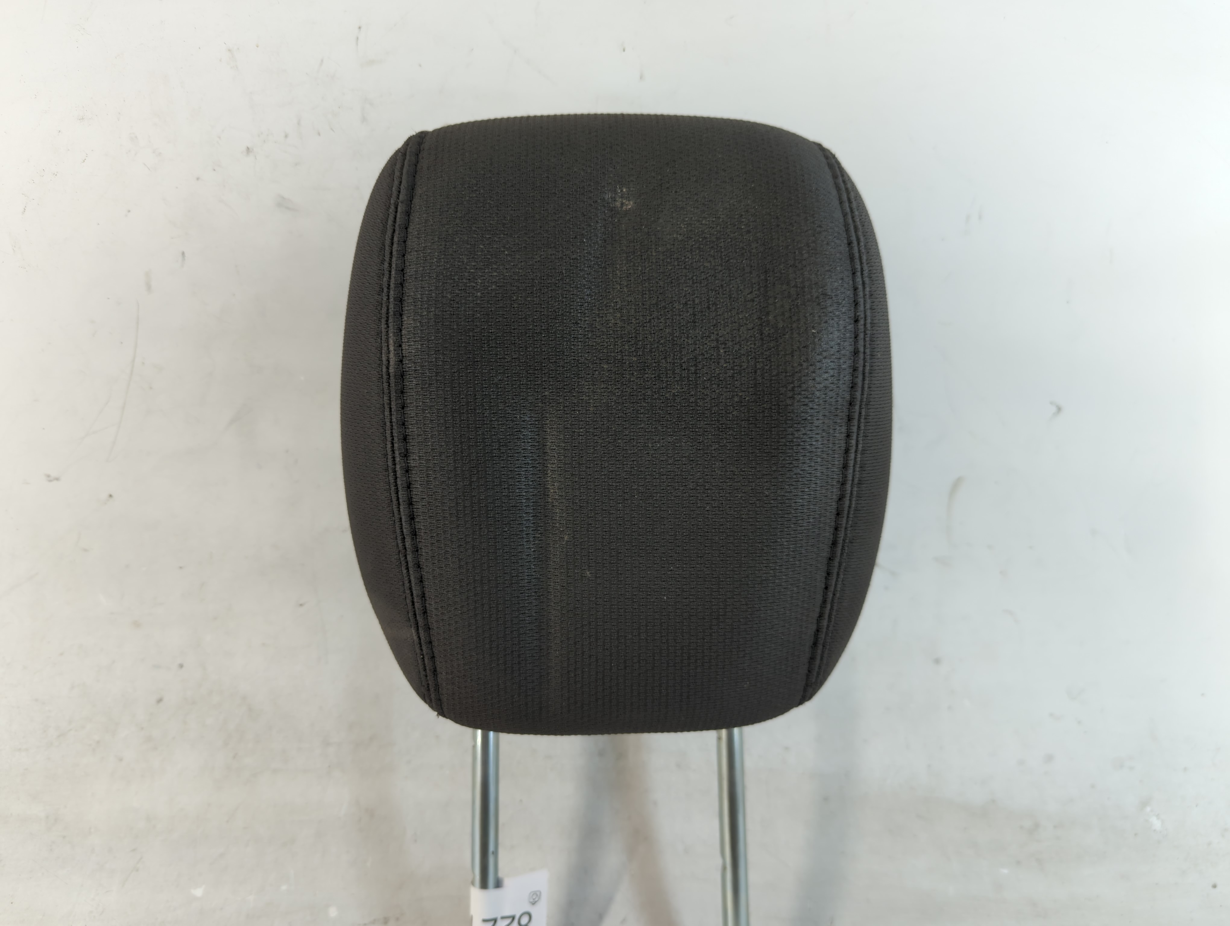 2012 Chevrolet Traverse Headrest Head Rest Front Driver Passenger Seat 822192 - Oemusedautoparts1.com