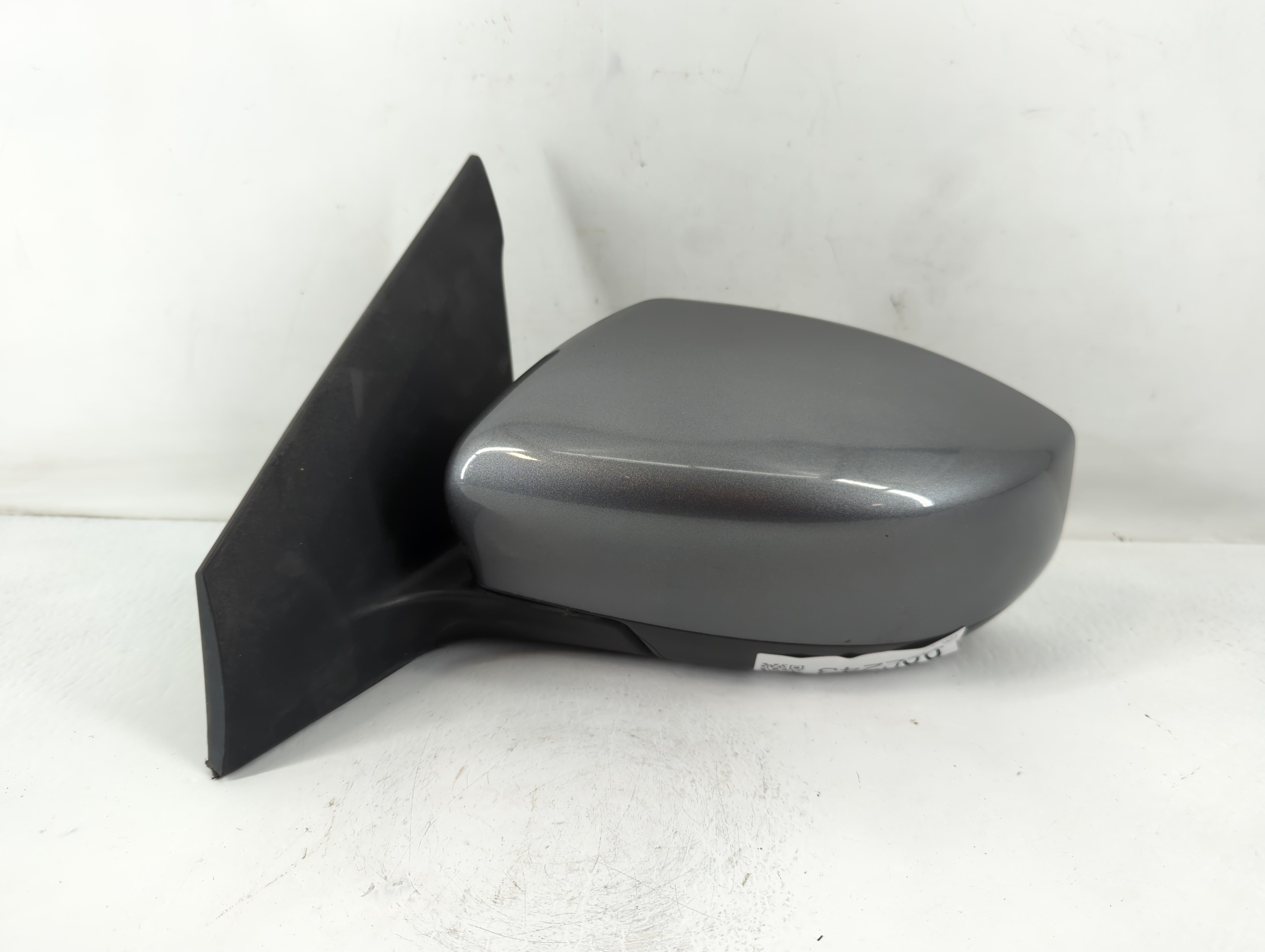 2016-2019 Nissan Sentra Driver Left Side View Power Door Mirror Grey 822243 - Oemusedautoparts1.com