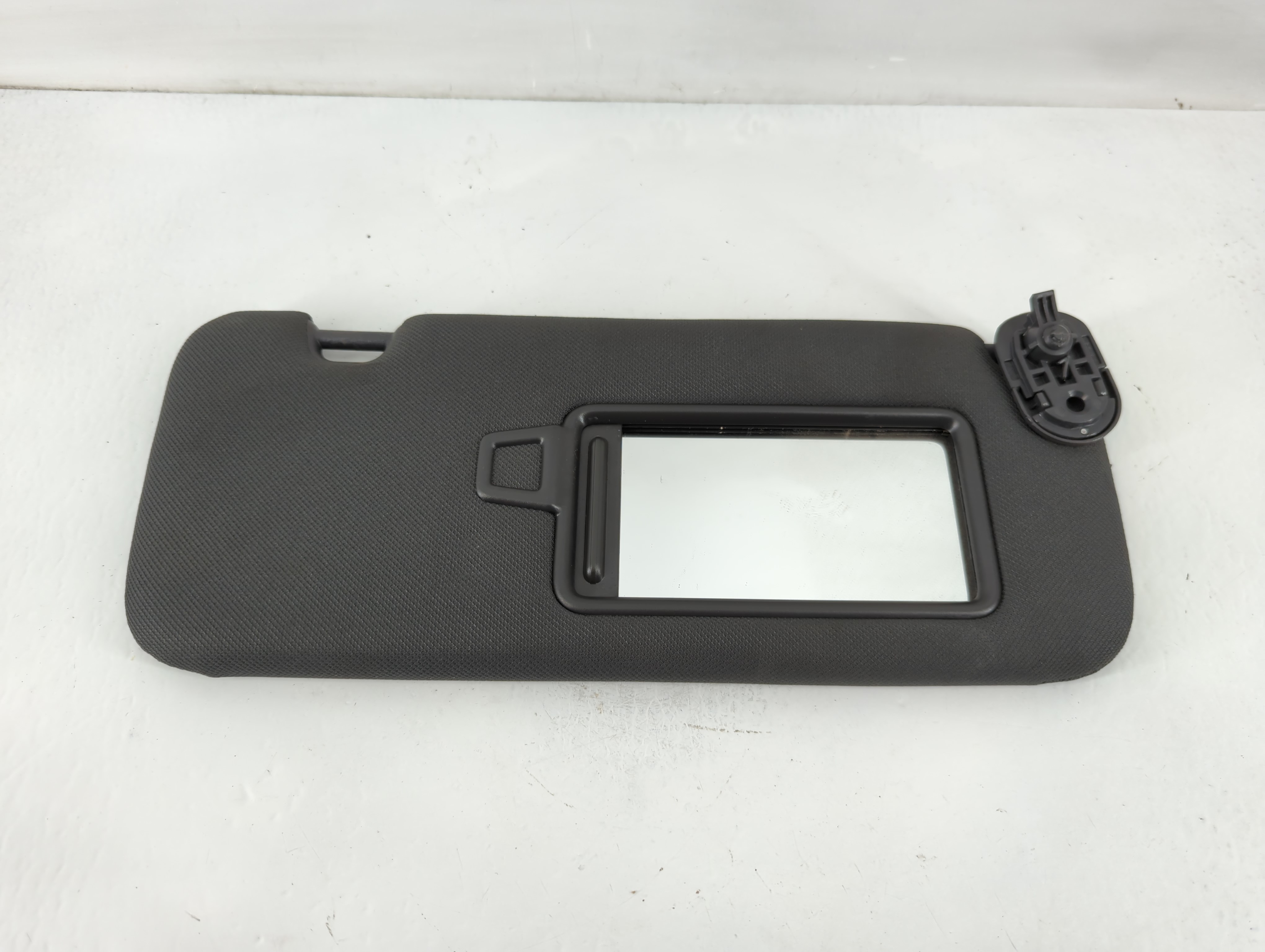 2020-2023 Hyundai Sonata Passenger Sun Visor Mirror Right Sunvisor Black 822260 - Oemusedautoparts1.com
