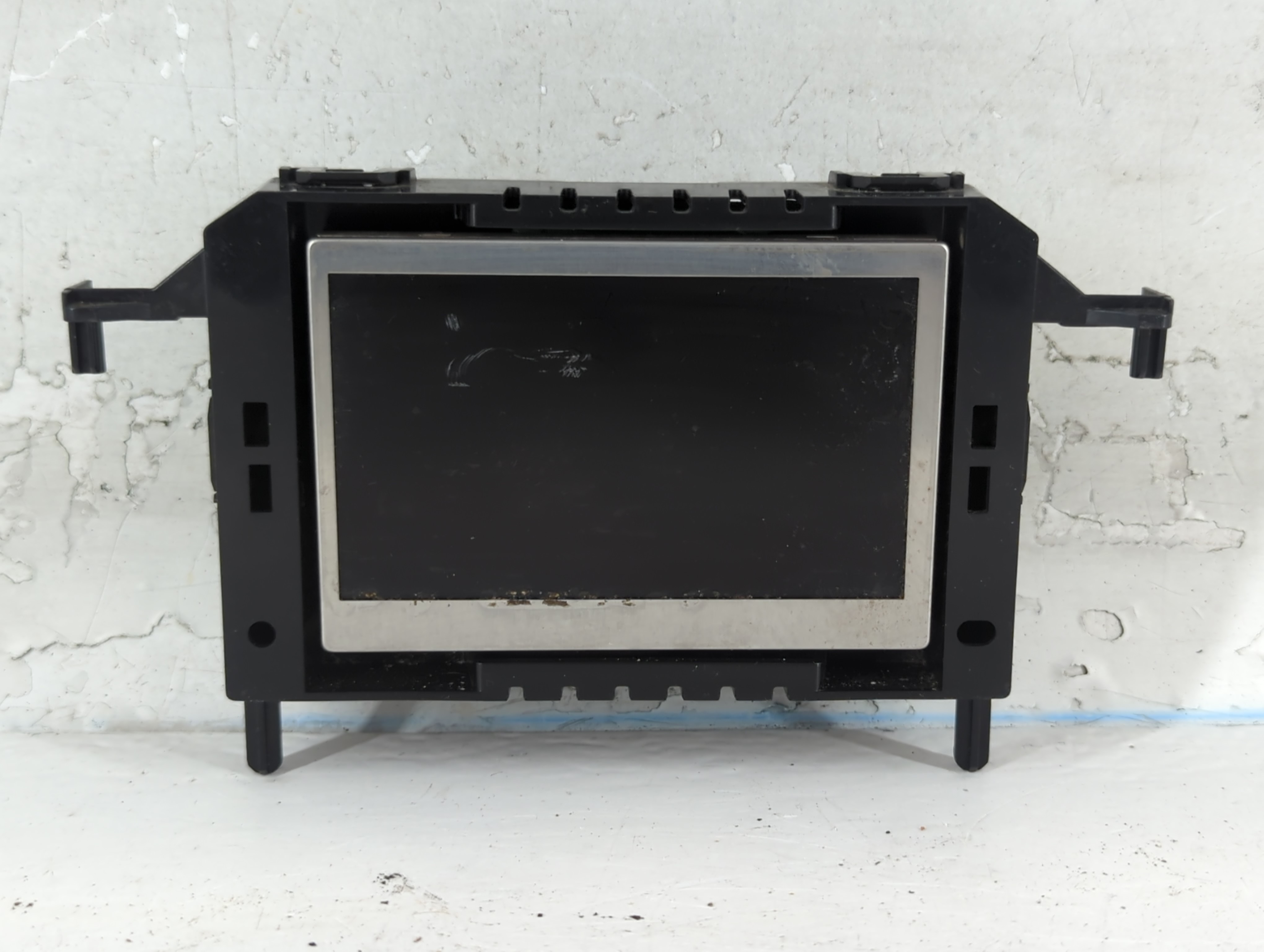 2016-2018 Ford Focus Information Display Screen 822303 - Oemusedautoparts1.com