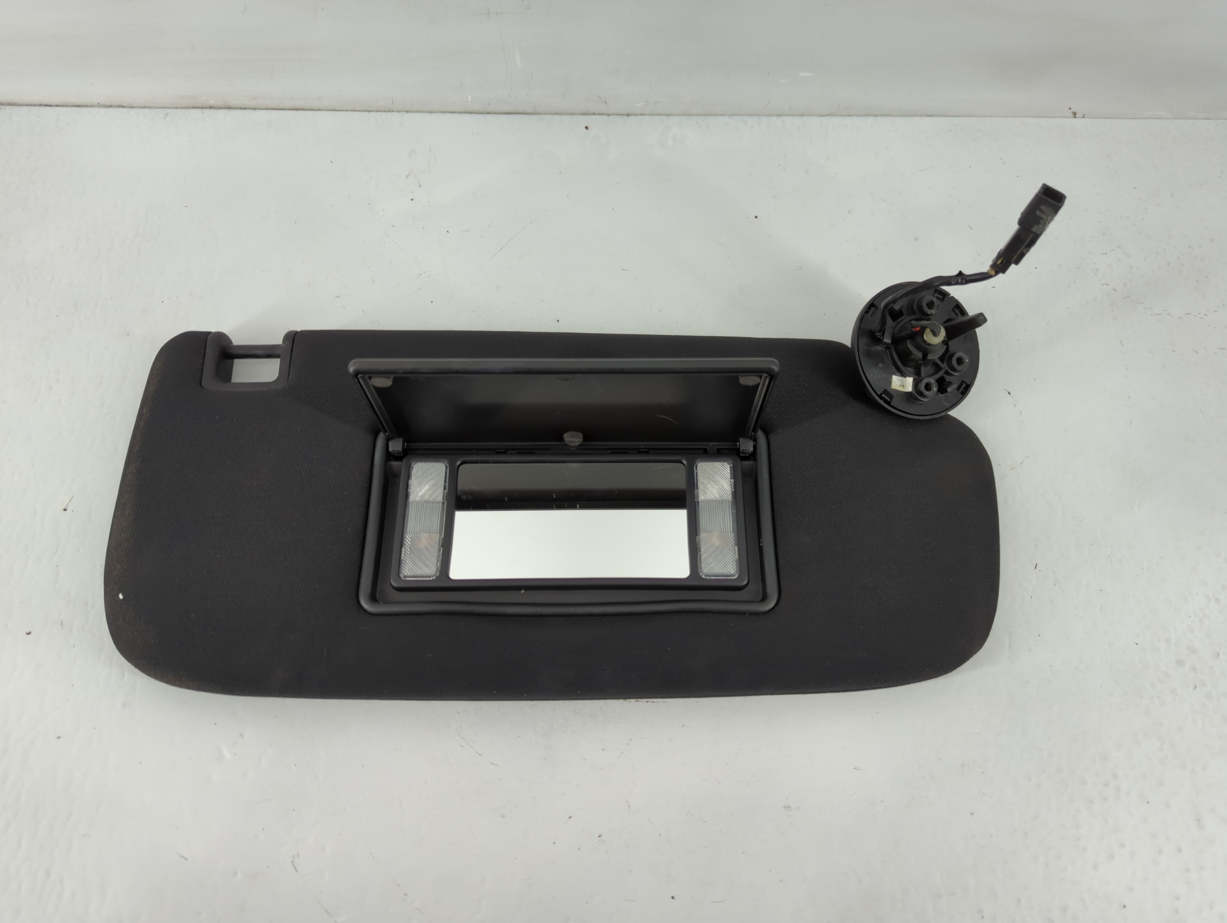 2014-2022 Jeep Grand Cherokee Passenger Sun Visor Mirror Right Sunvisor 822337 - Oemusedautoparts1.com