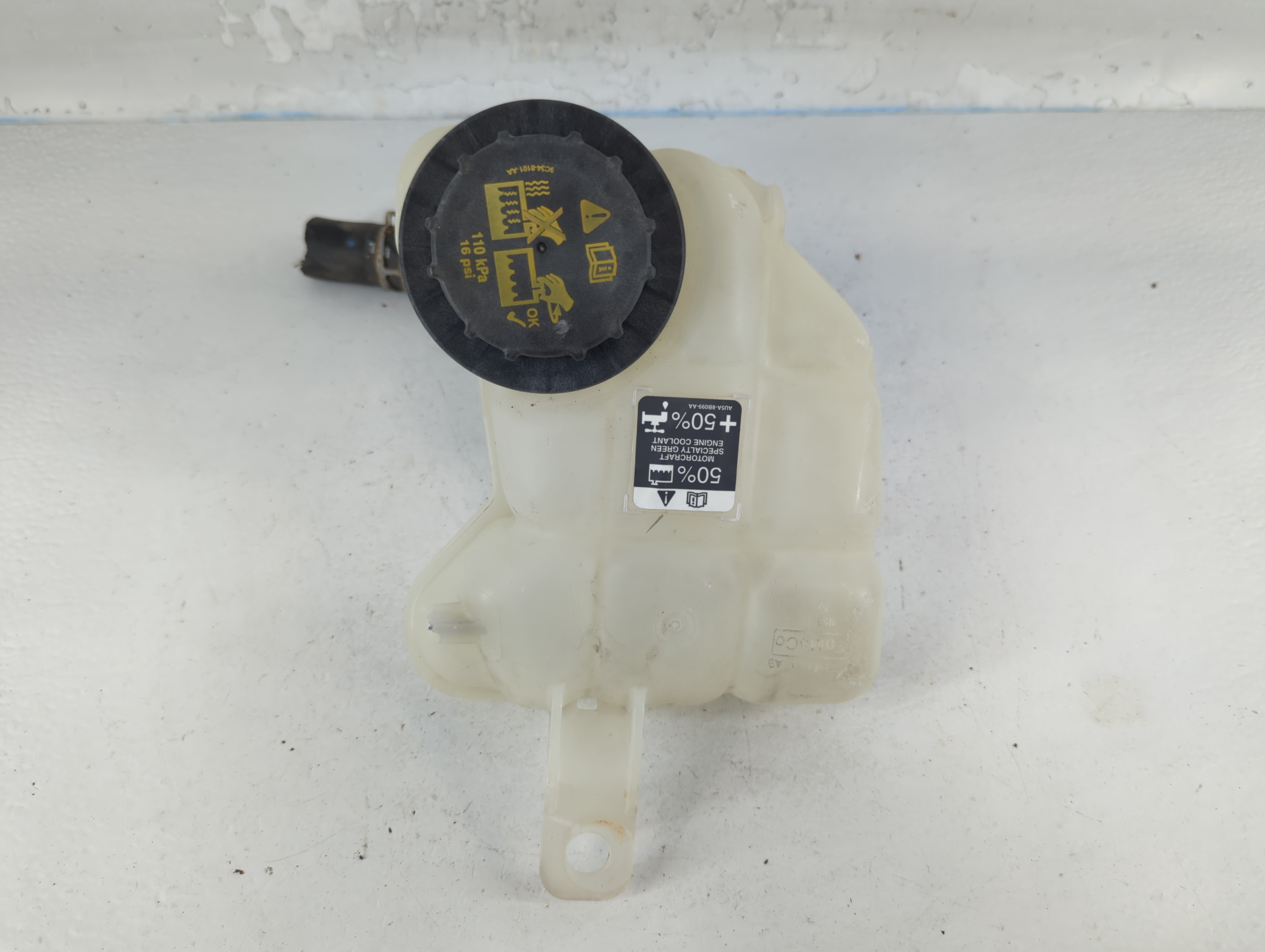 Ford Explorer Radiator Coolant Overflow Expansion Tank Bottle 822357 - Oemusedautoparts1.com