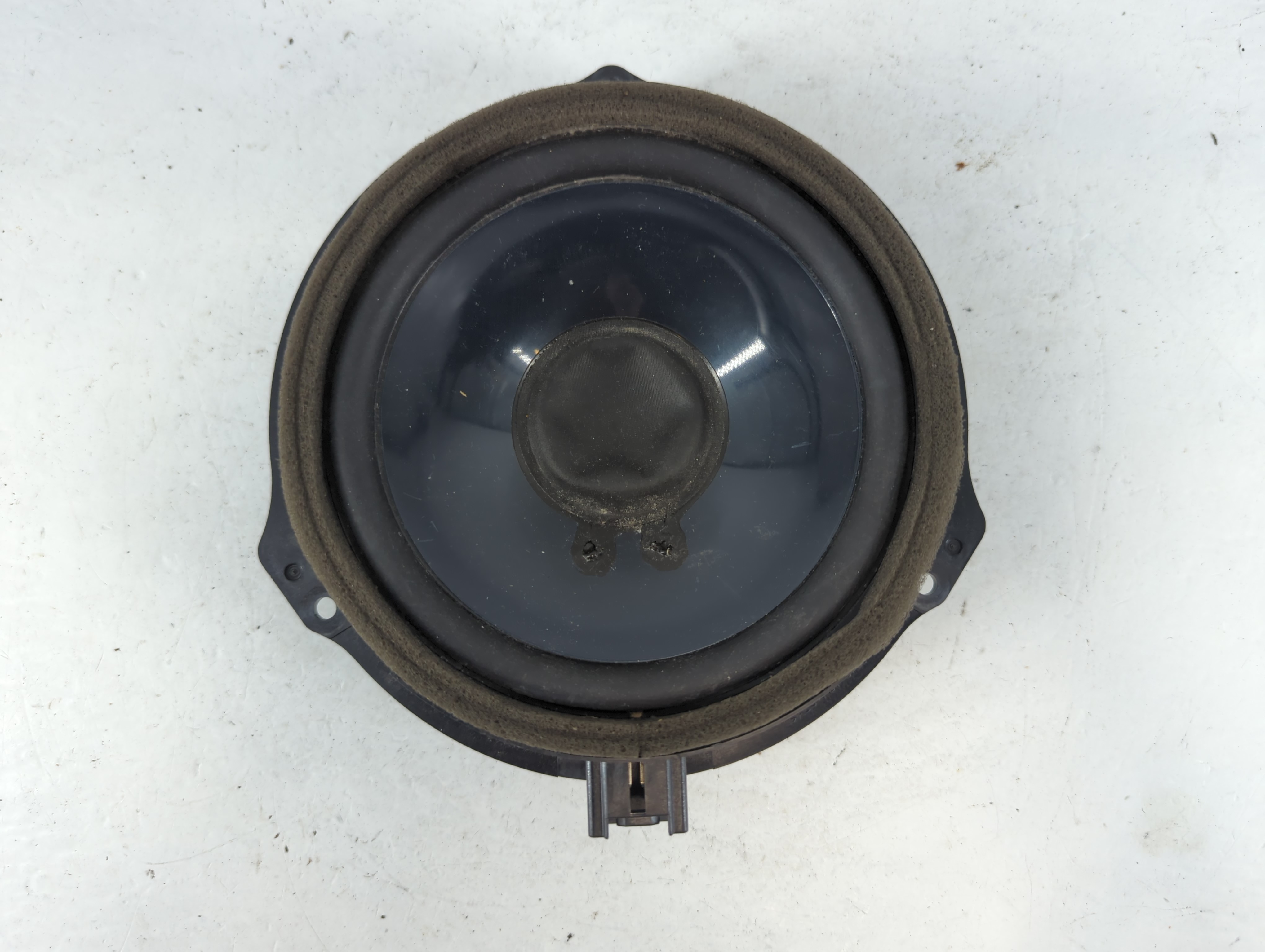 Picture of 2015 Ford Edge Speaker/subwoofer Black 822359
