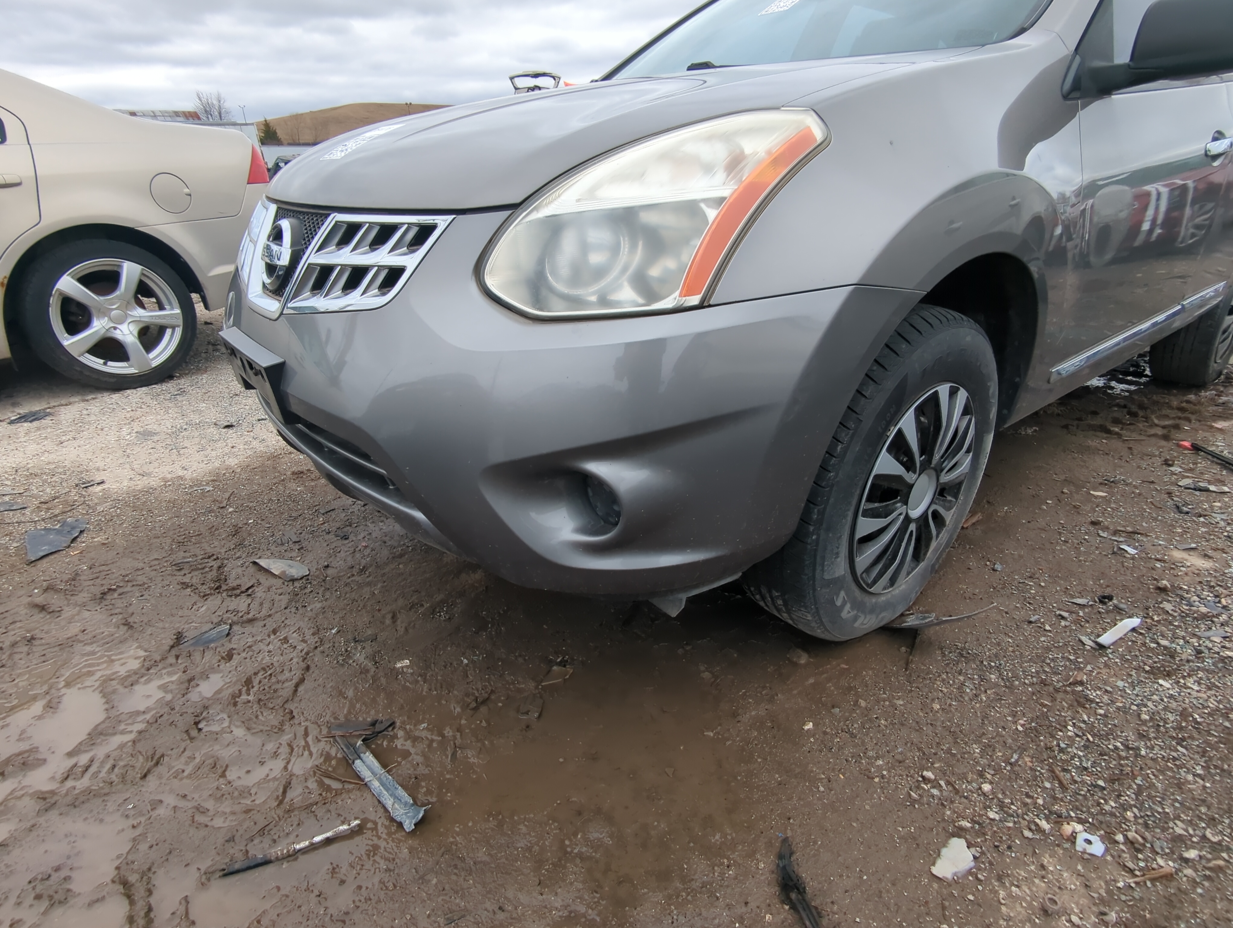 Picture of 2011-2015 Nissan Rogue Front Bumper - Oem 822411
