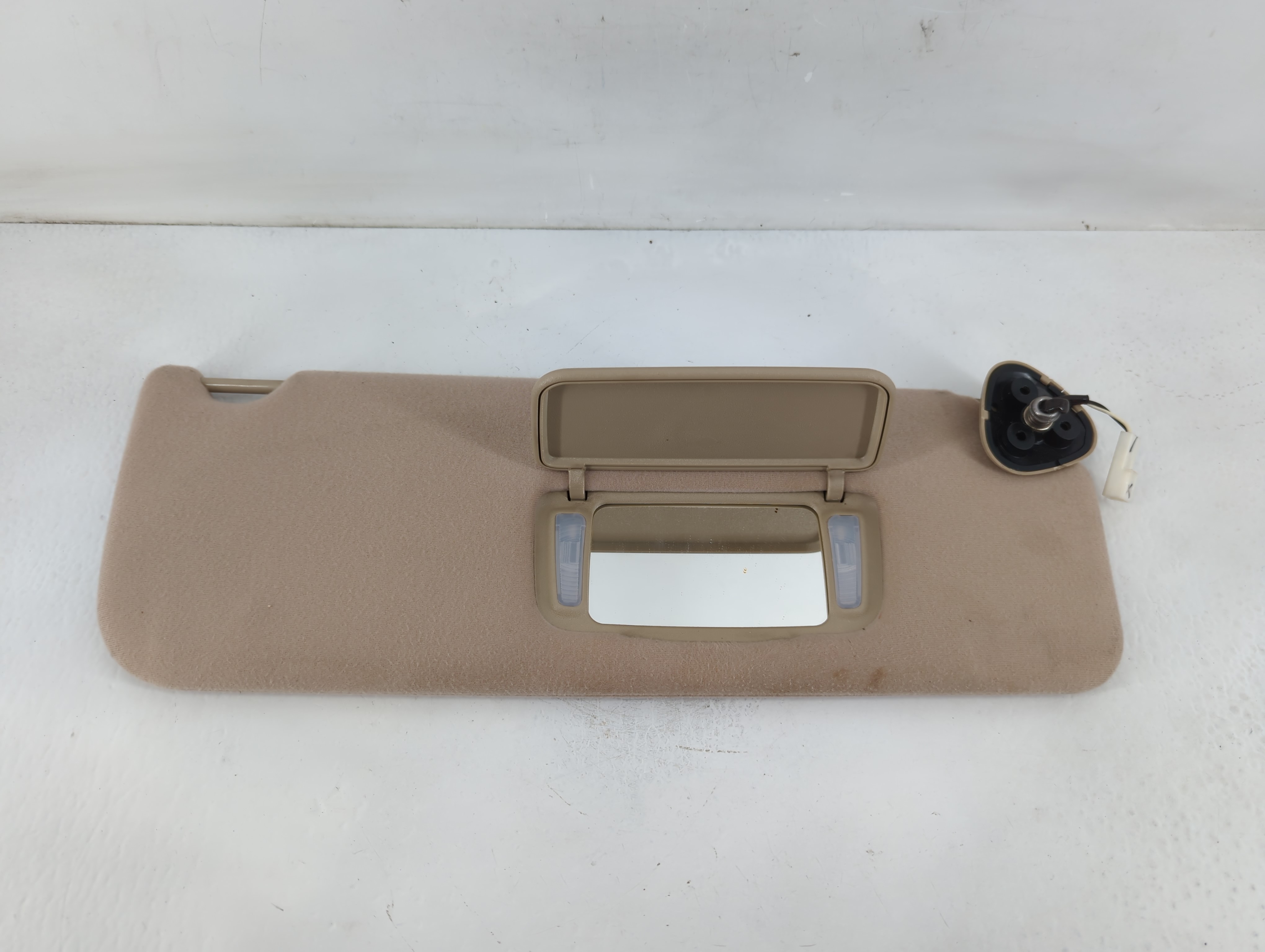 2005-2010 Toyota Sienna Passenger Sun Visor Mirror Right Sunvisor Tan 822749 - Oemusedautoparts1.com