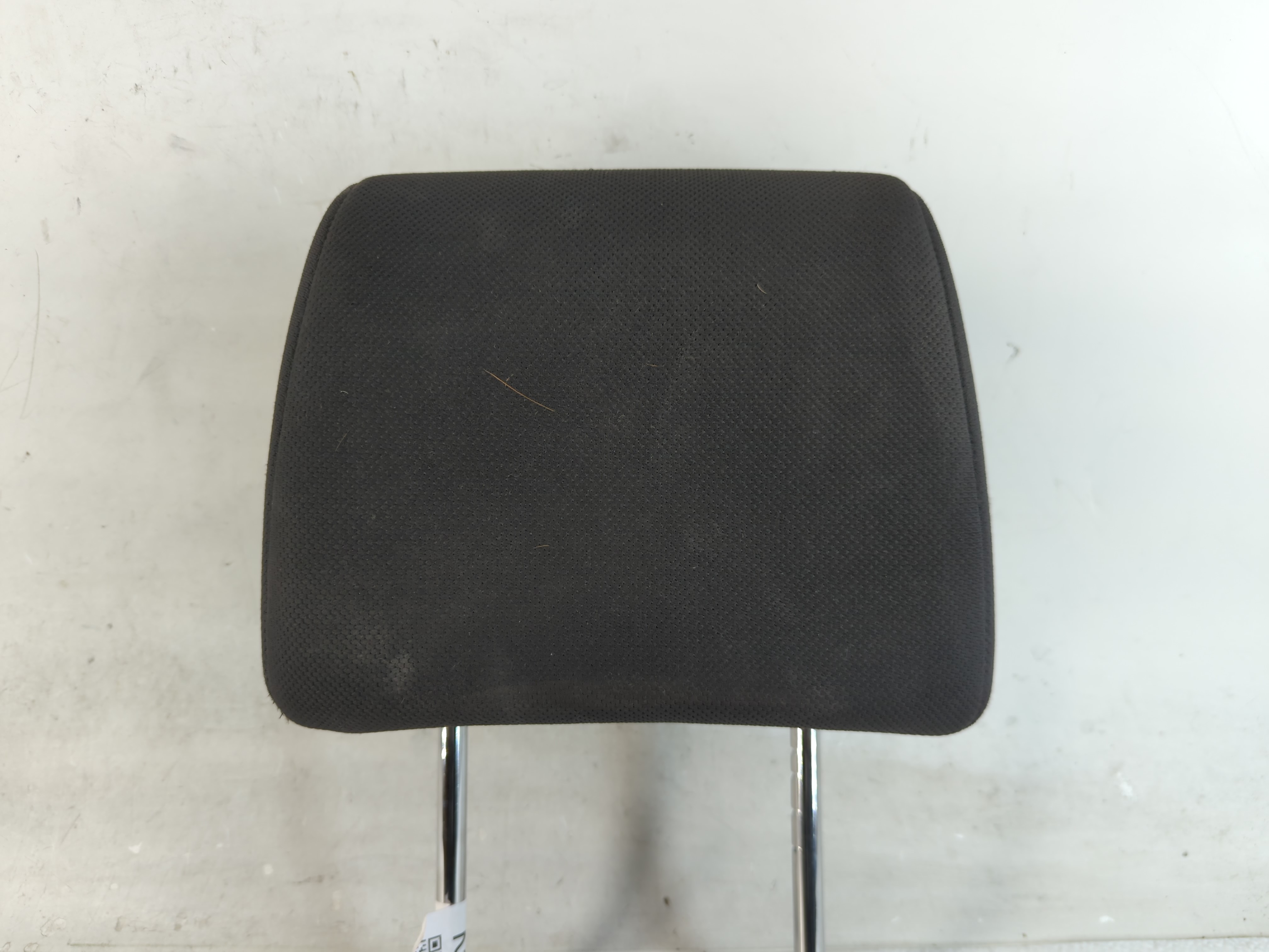 2010 Nissan Rogue Headrest Head Rest Front Driver Passenger Seat Black 822752 - Oemusedautoparts1.com