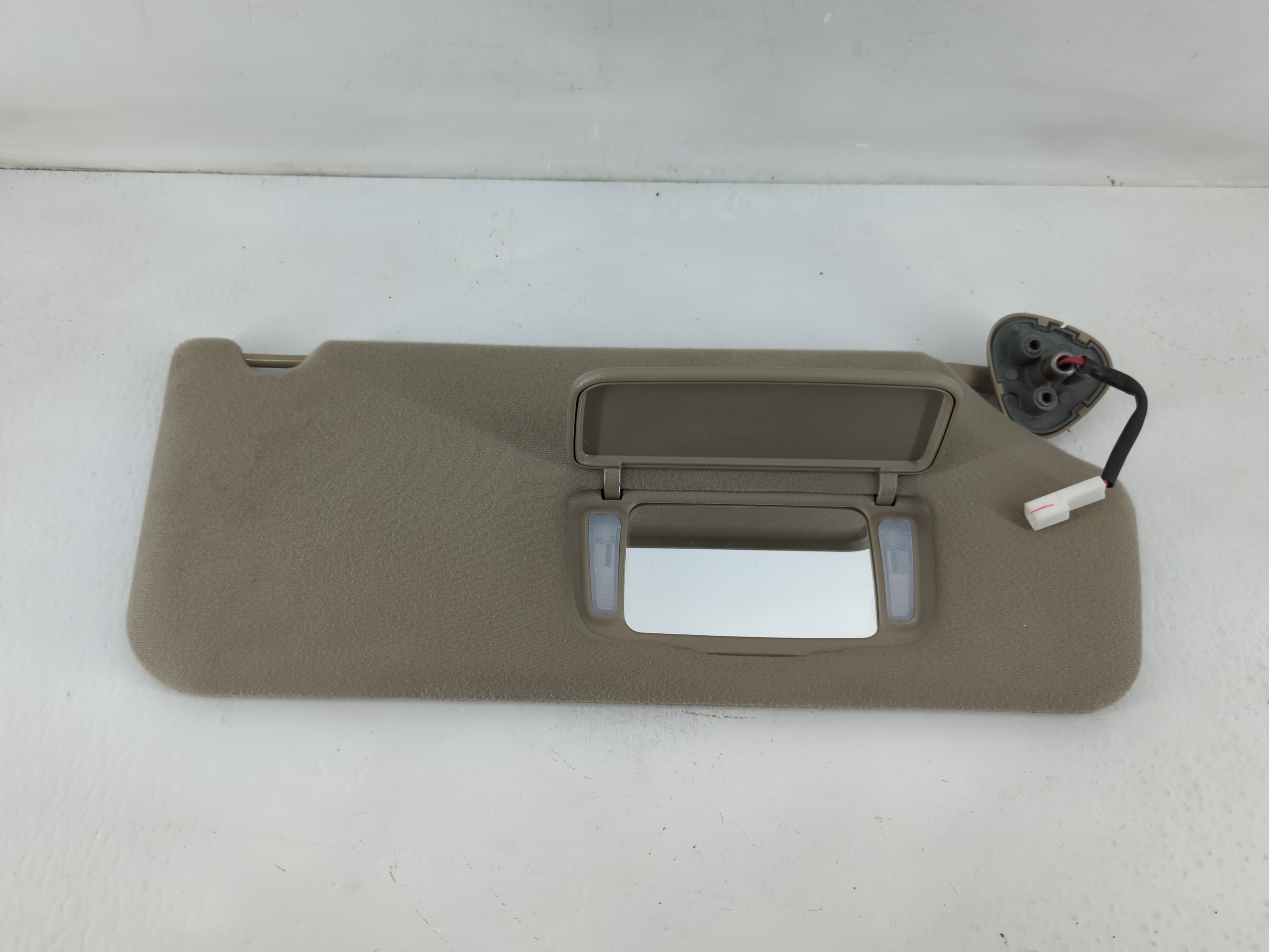 2011-2014 Toyota Sienna Passenger Sun Visor Mirror Right Sunvisor Grey 822939 - Oemusedautoparts1.com