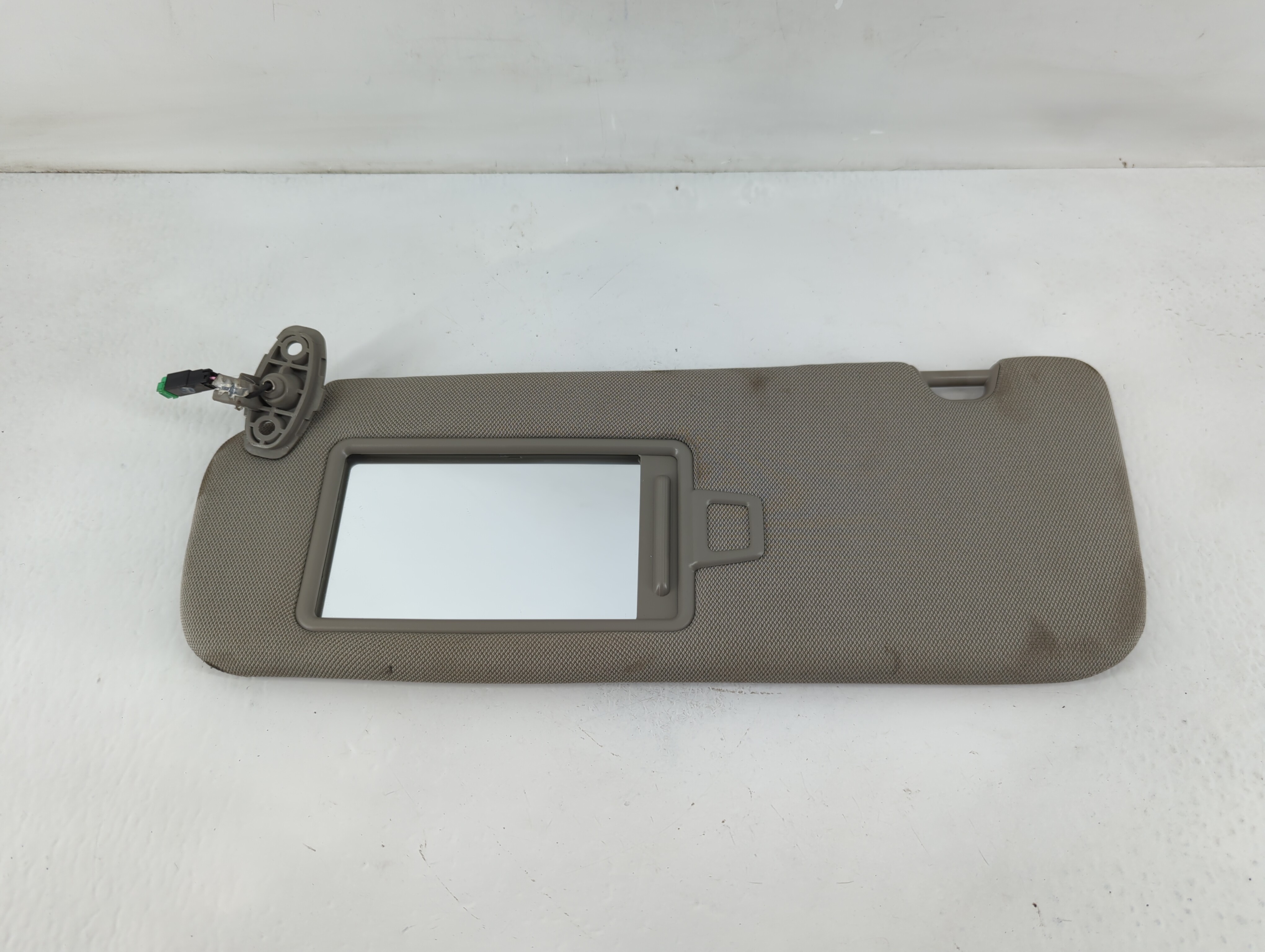 Picture of 2015-2020 Kia Sedona Driver Sun Visor Mirror Left Sunvisor Grey 822975