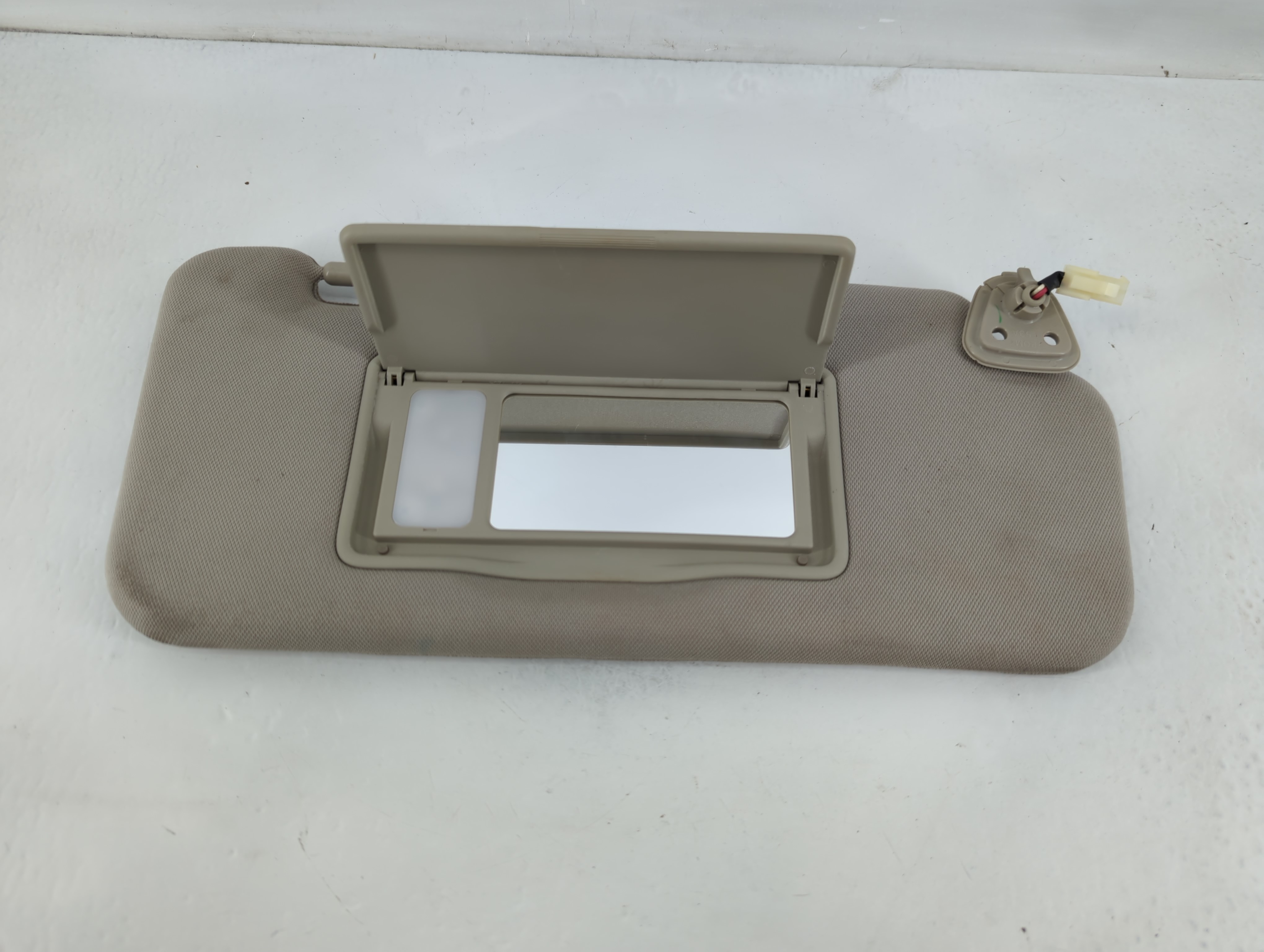 2009-2014 Nissan Murano Passenger Sun Visor Mirror Right Sunvisor Grey 823039 - Oemusedautoparts1.com