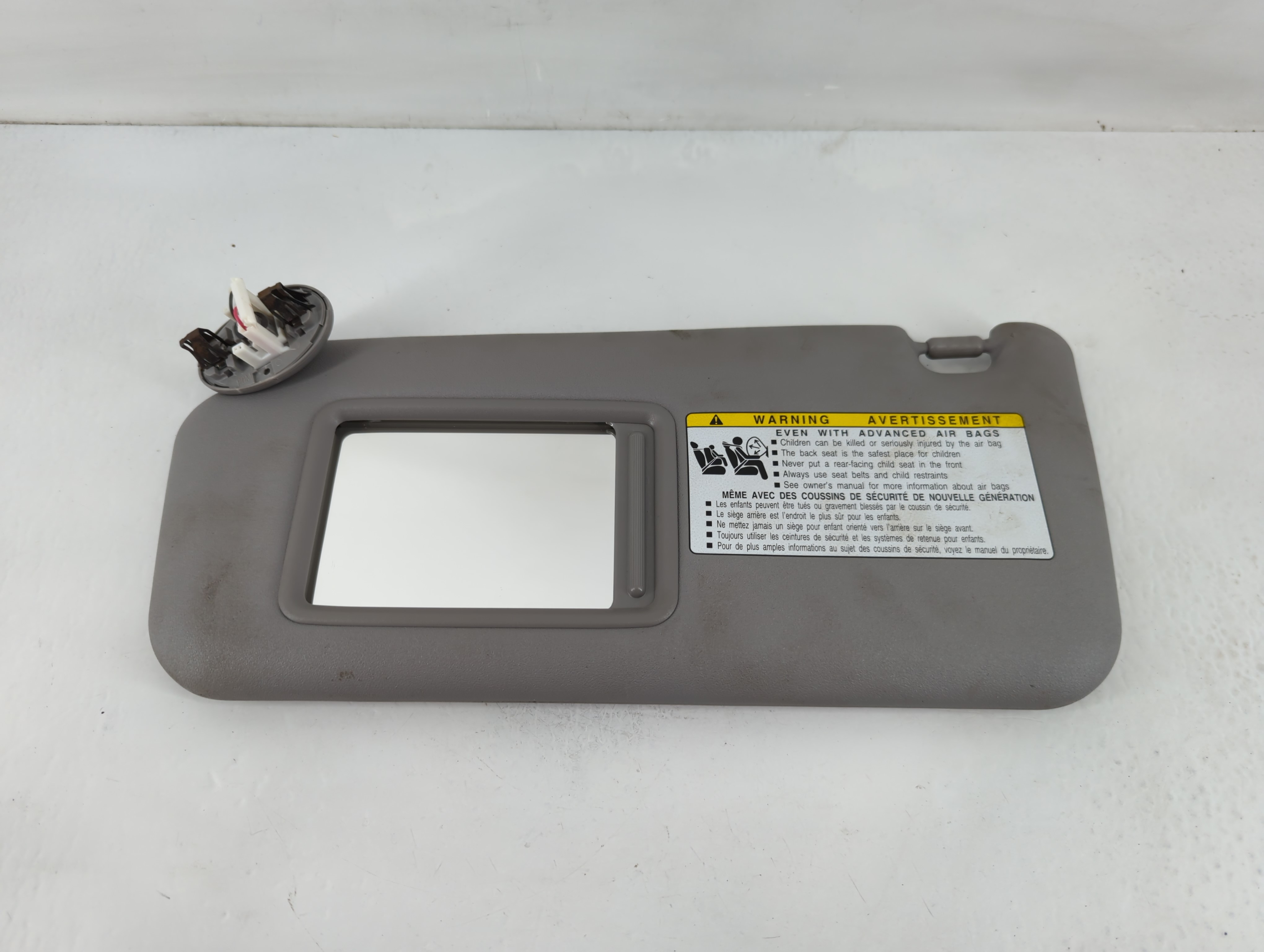 2006-2009 Toyota Rav4 Driver Sun Visor Mirror Left Sunvisor Grey 823044 - Oemusedautoparts1.com