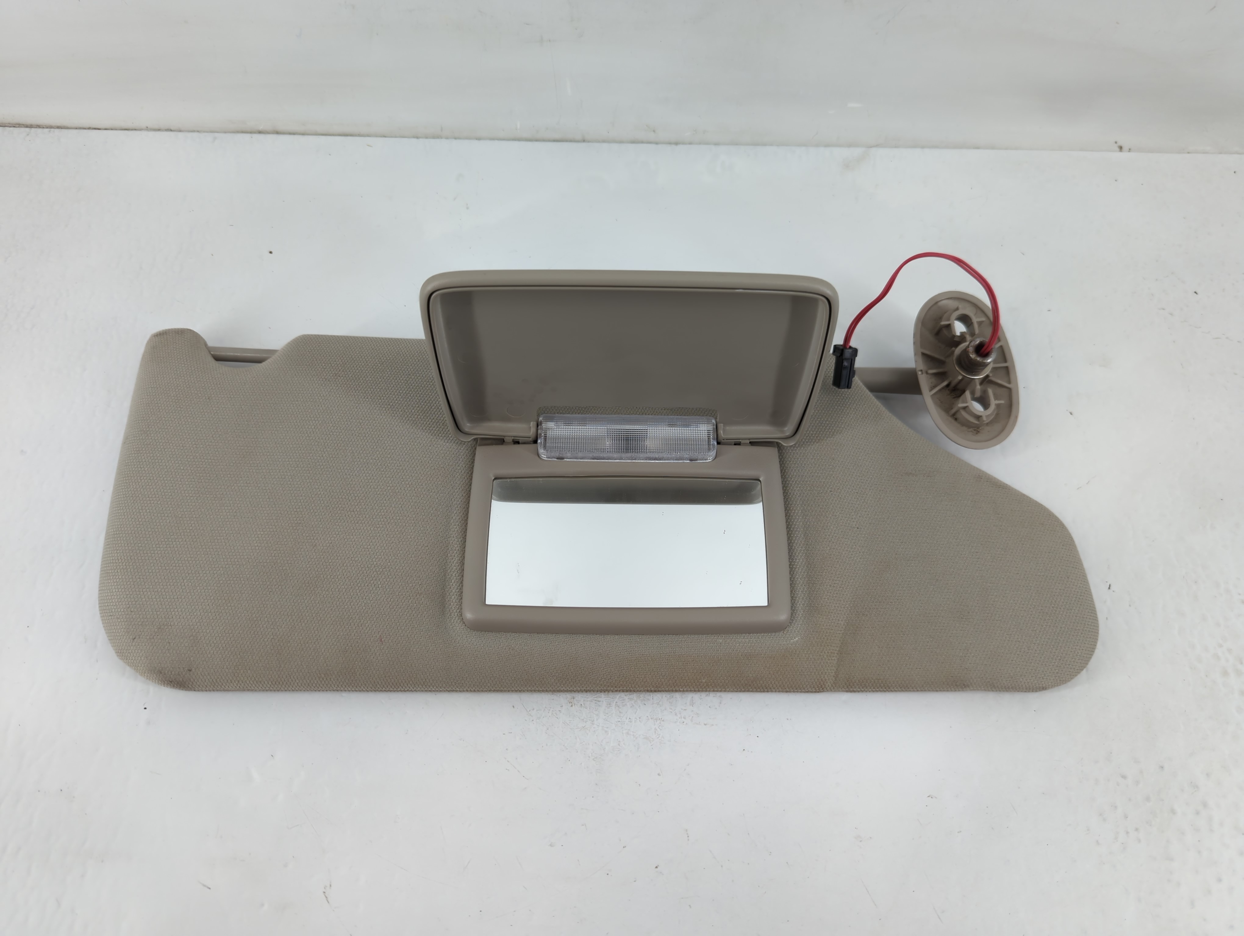 2005-2010 Jeep Grand Cherokee Passenger Sun Visor Mirror Right Sunvisor 823045 - Oemusedautoparts1.com