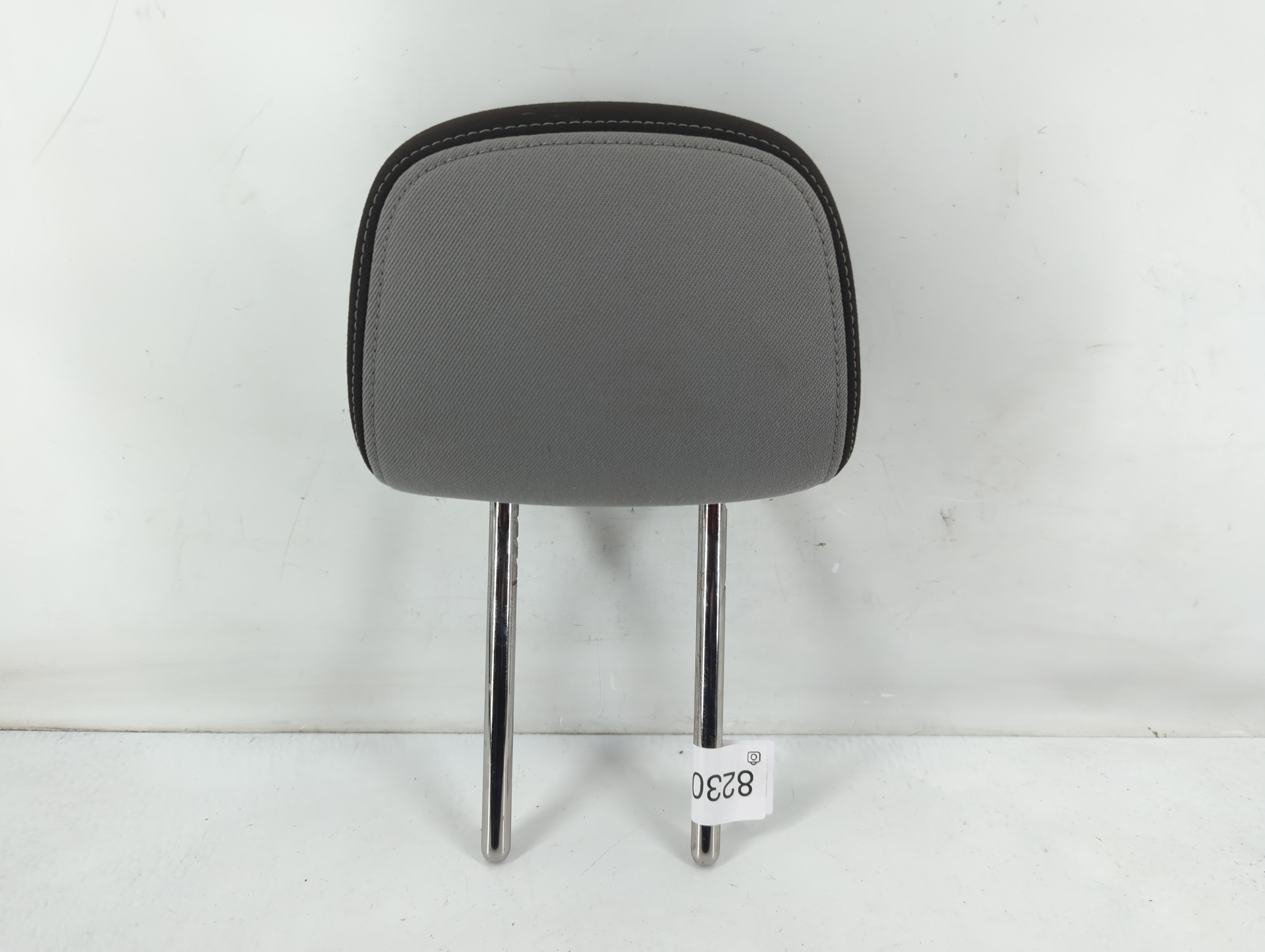 2018 Chevrolet Equinox Headrest Head Rest Front Driver Passenger Seat 823067 - Oemusedautoparts1.com