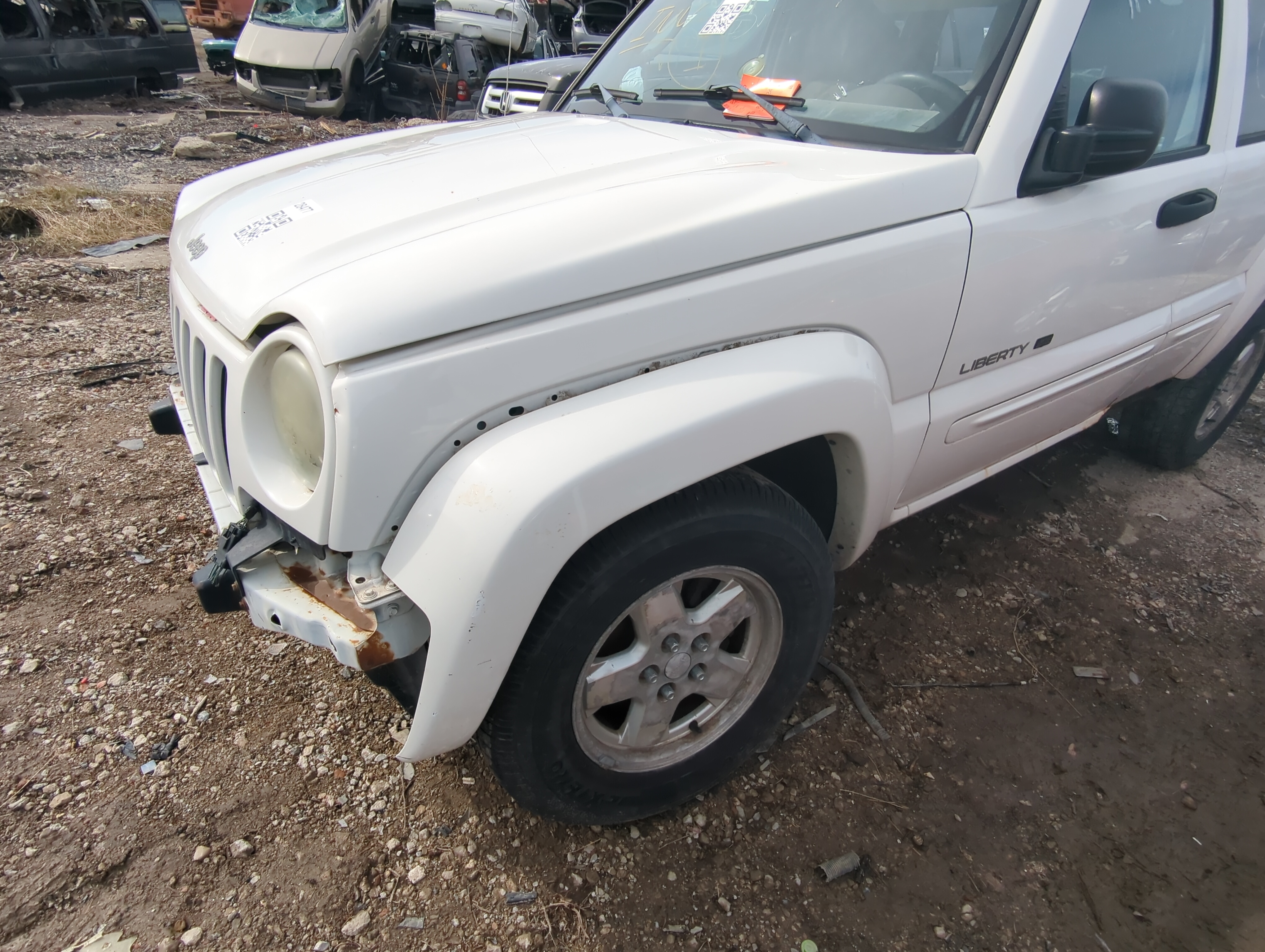 Picture of 2002-2004 Jeep Liberty Driver Fender 823221