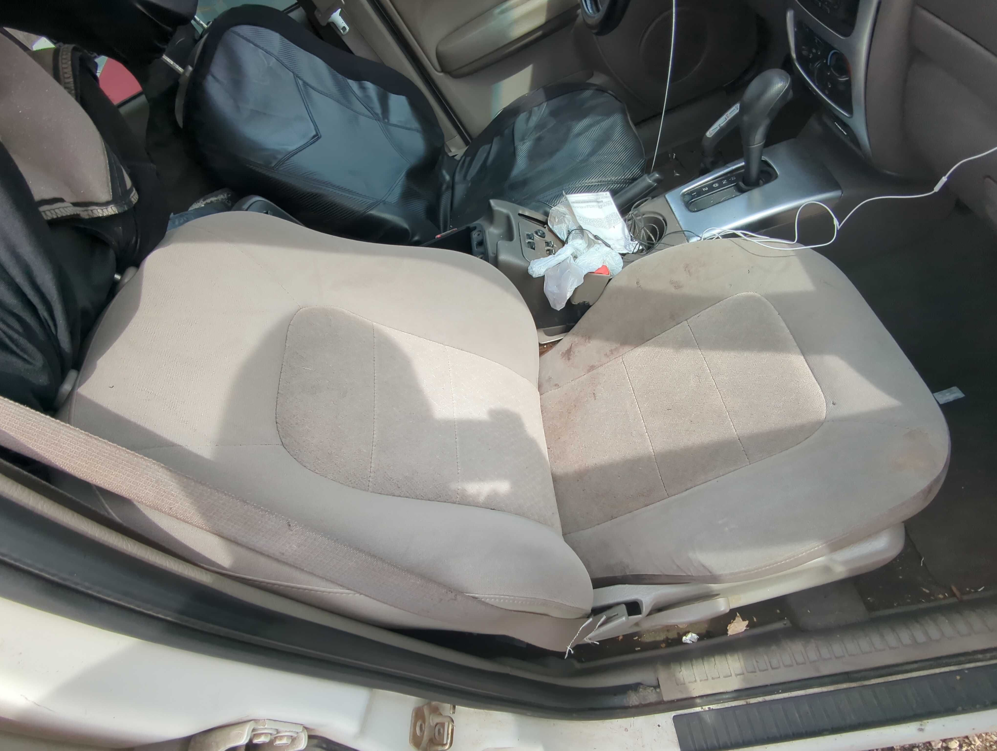 Picture of 2002-2003 Jeep Liberty Passenger Front Seat Oem 823340