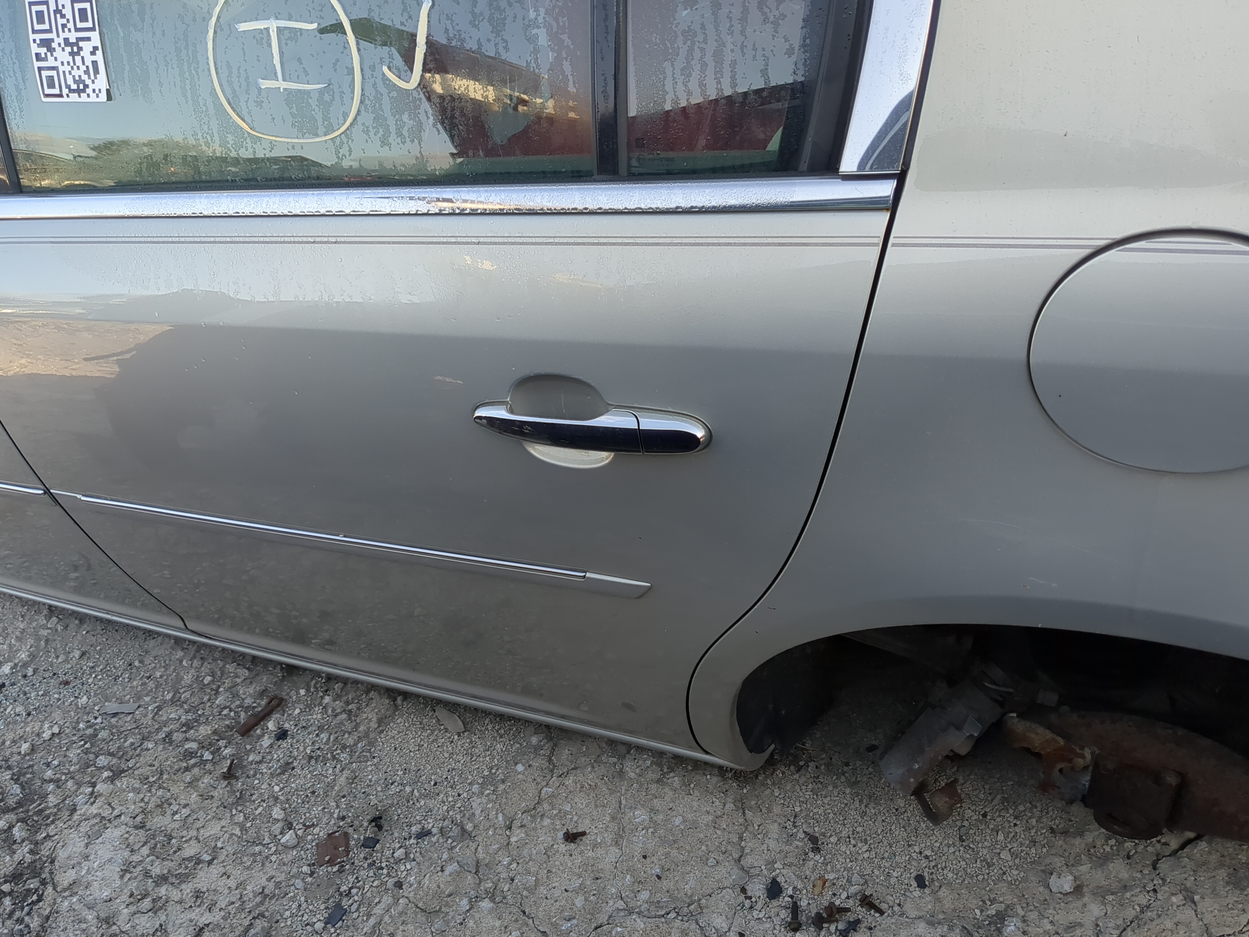 Picture of 2006-2011 Buick Lucerne Driver Rear Door Oem 823421