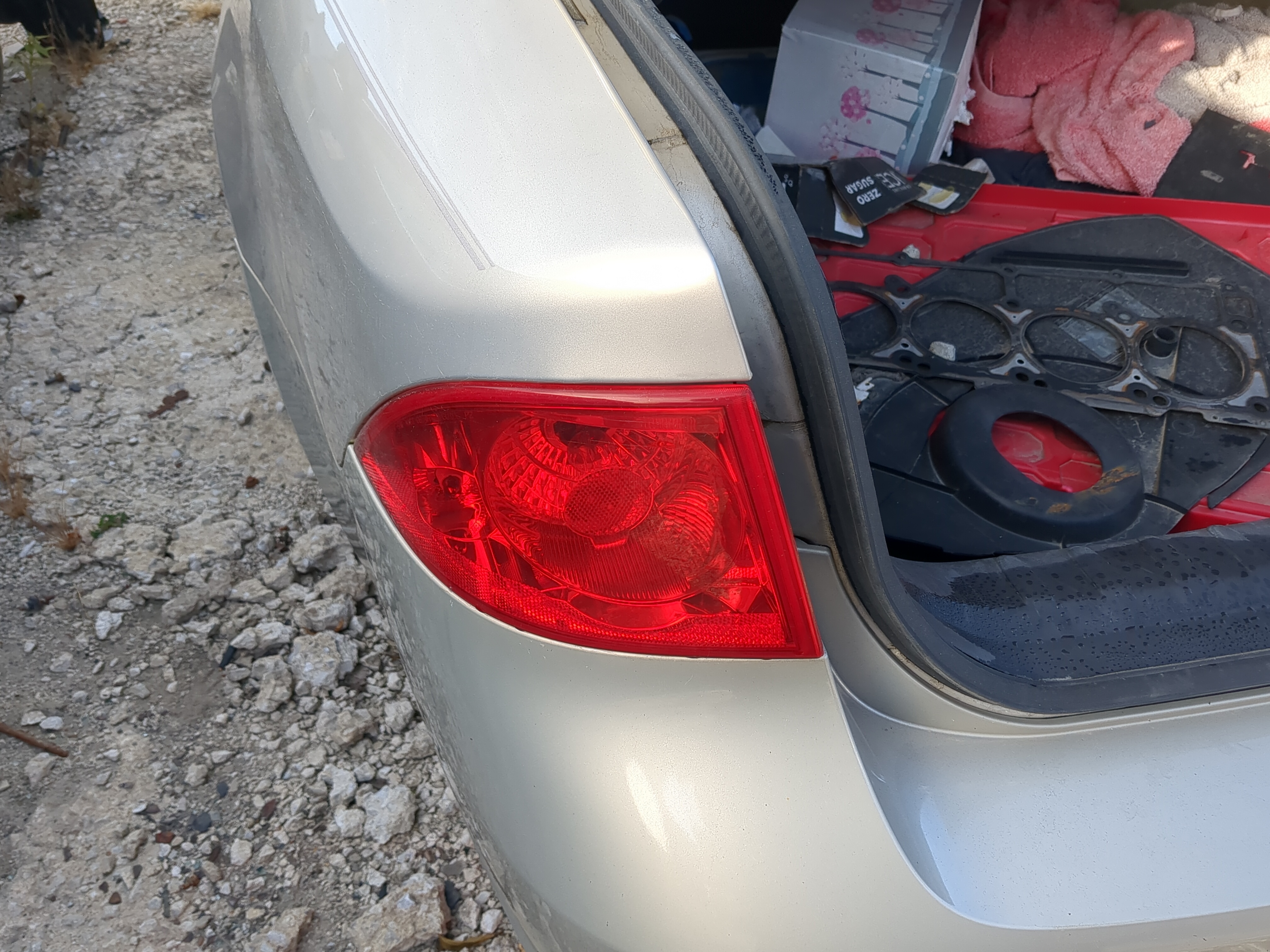 Picture of 2006-2011 Buick Lucerne Driver Left Side Tail Light Taillight Oem 823444