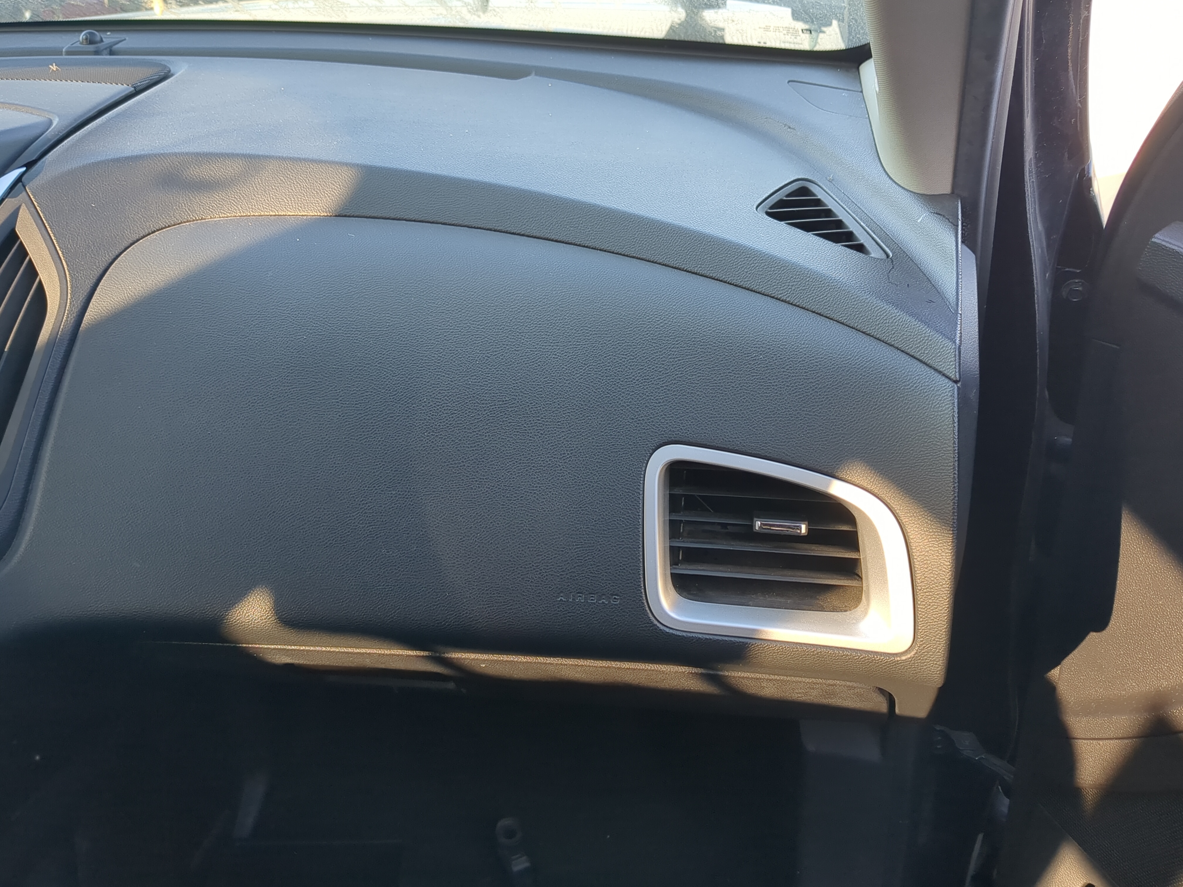 2013-2017 Chevrolet Equinox Air Bag Passenger Right Dashboard Oem 823557 - Oemusedautoparts1.com