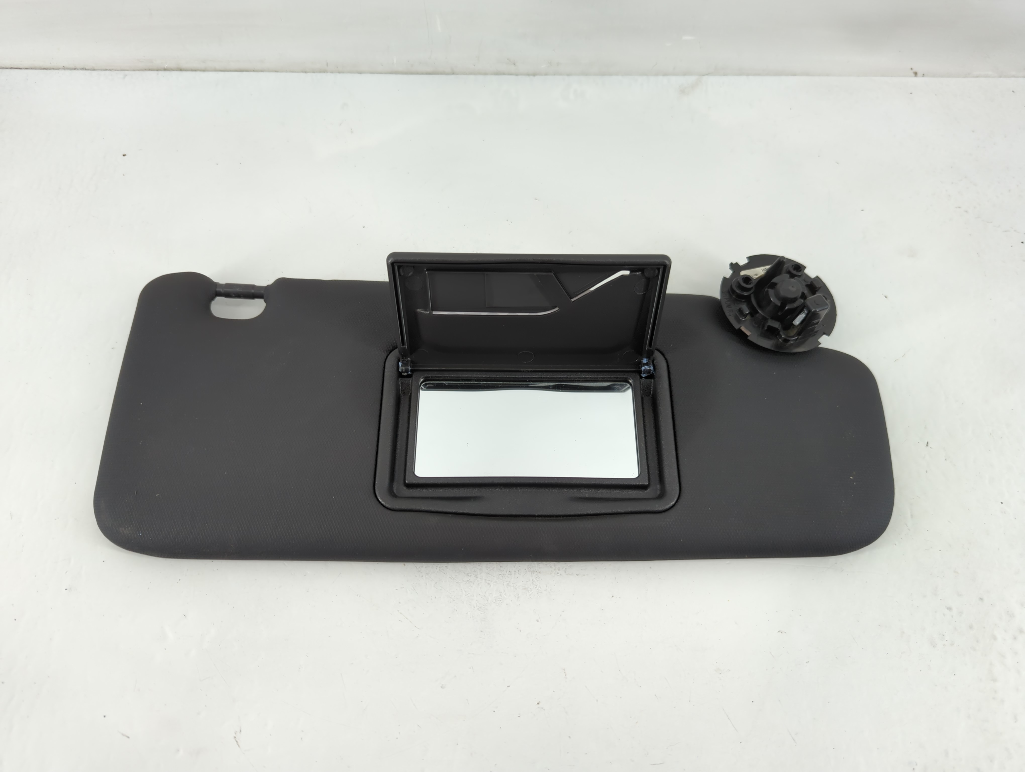 Picture of 2017-2019 Chevrolet Cruze Passenger Sun Visor Mirror Right Sunvisor Black 823907