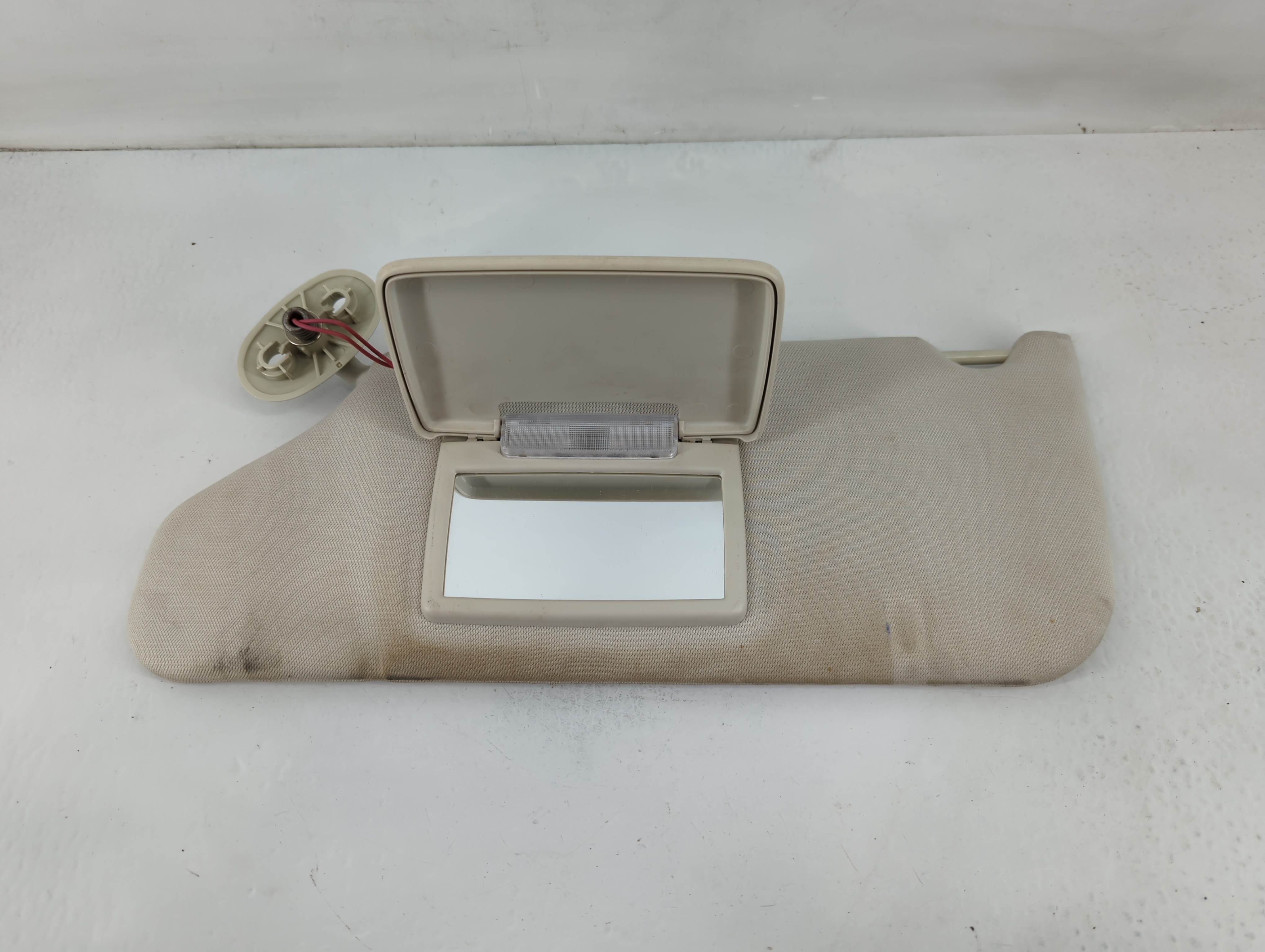 2008-2012 Jeep Liberty Driver Sun Visor Mirror Left Sunvisor Light Tan 823909 - Oemusedautoparts1.com