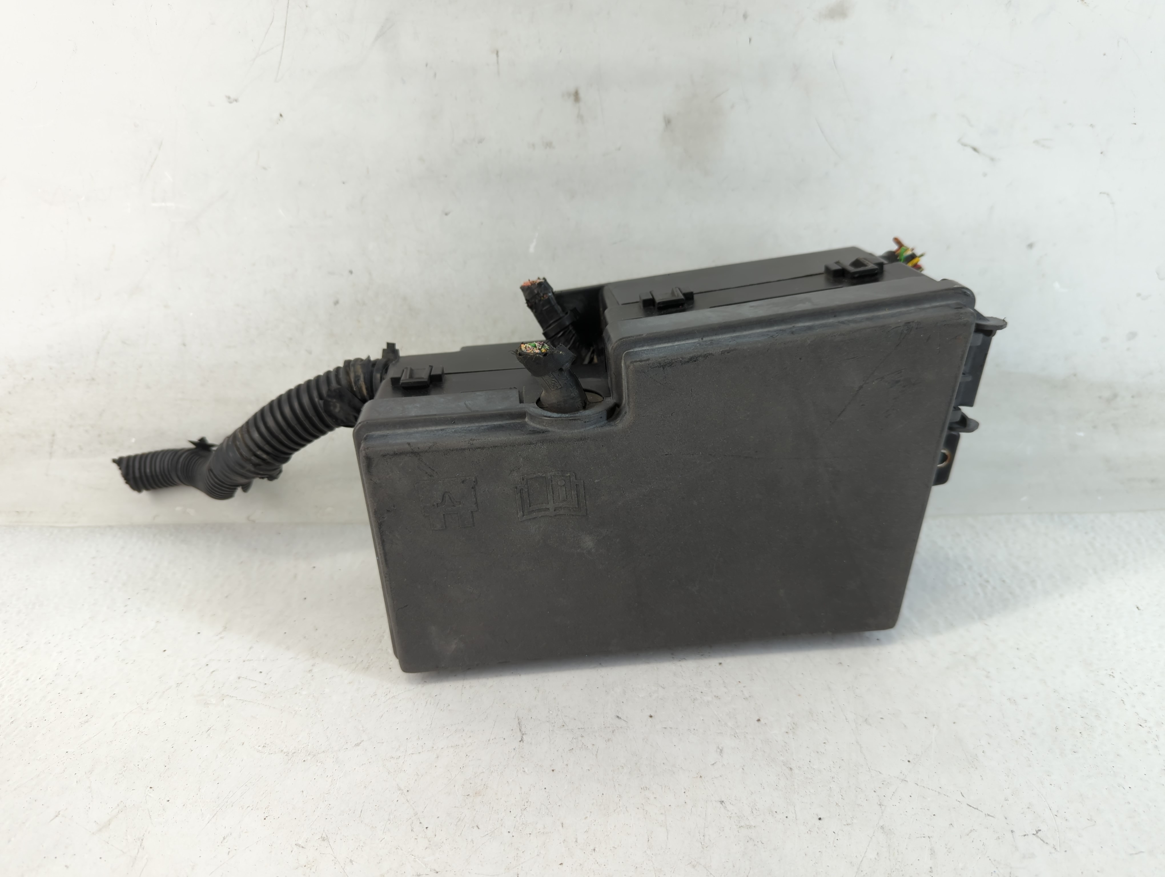 2012-2014 Ford Focus Fusebox Fuse Box Relay Module 823923 - Oemusedautoparts1.com