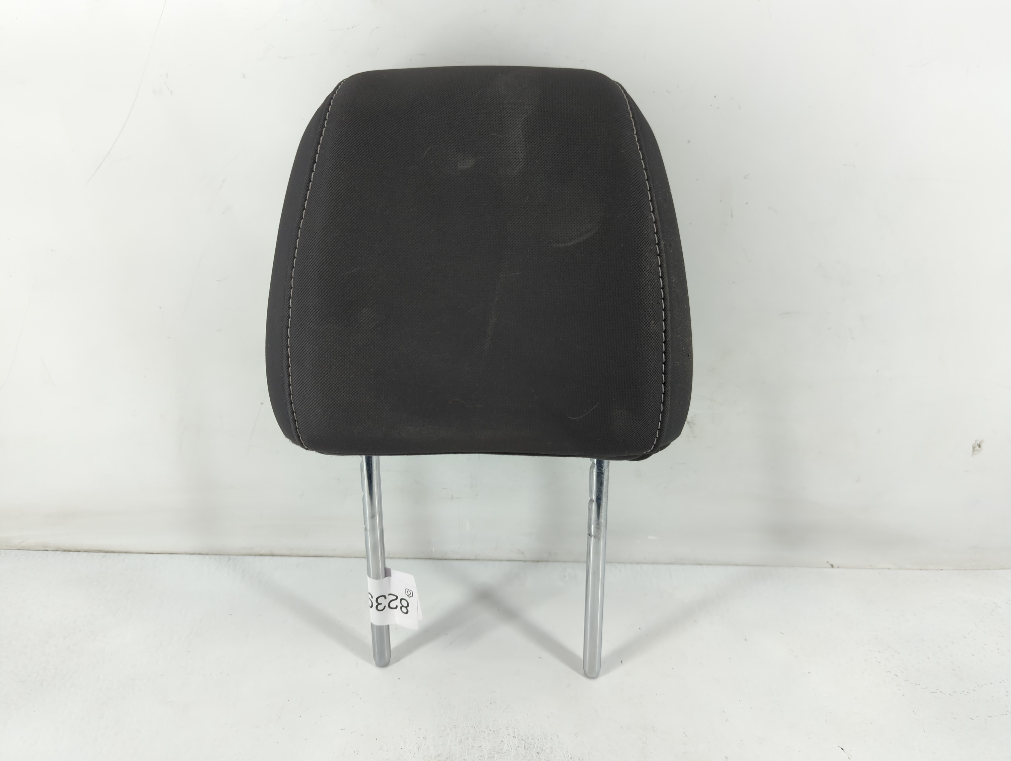 Ford Escape Headrest Head Rest Front Driver Passenger Seat Black 823936 - Oemusedautoparts1.com