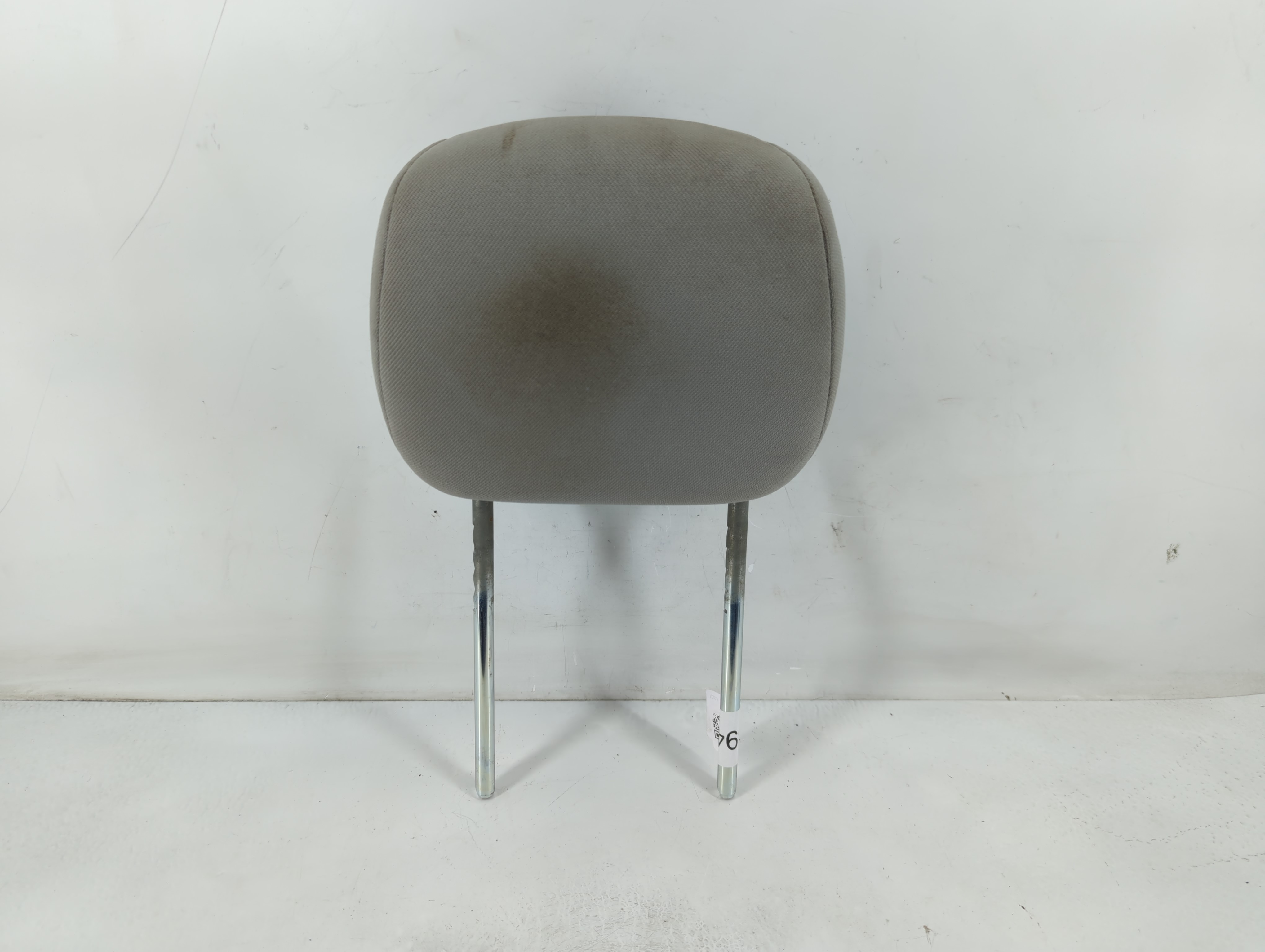 2009 Dodge Grand Caravan Headrest Head Rest Front Driver Passenger Seat 823945 - Oemusedautoparts1.com