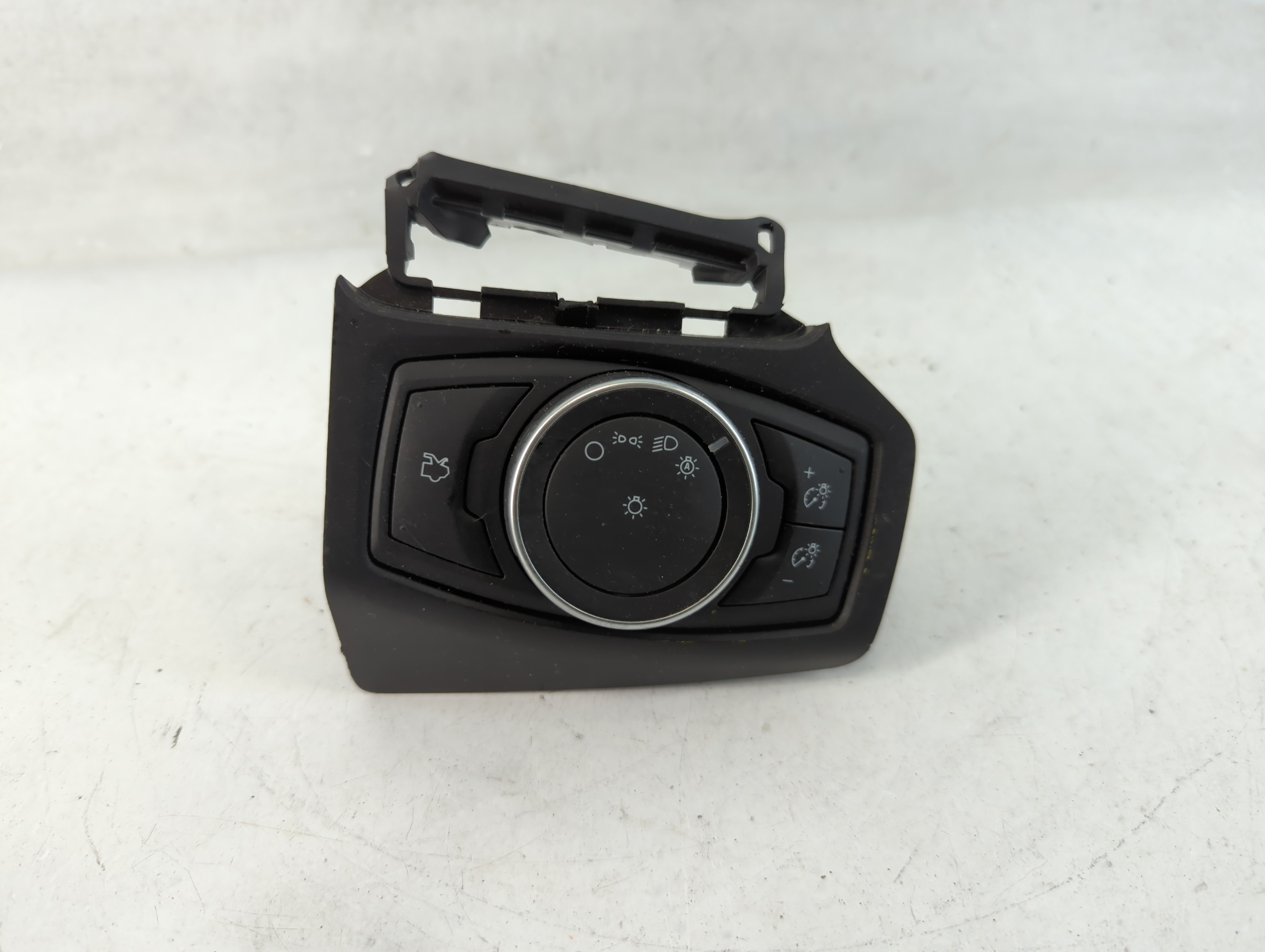 2017 Ford Focus Headlight Lamp Control Switch 823963 - Oemusedautoparts1.com