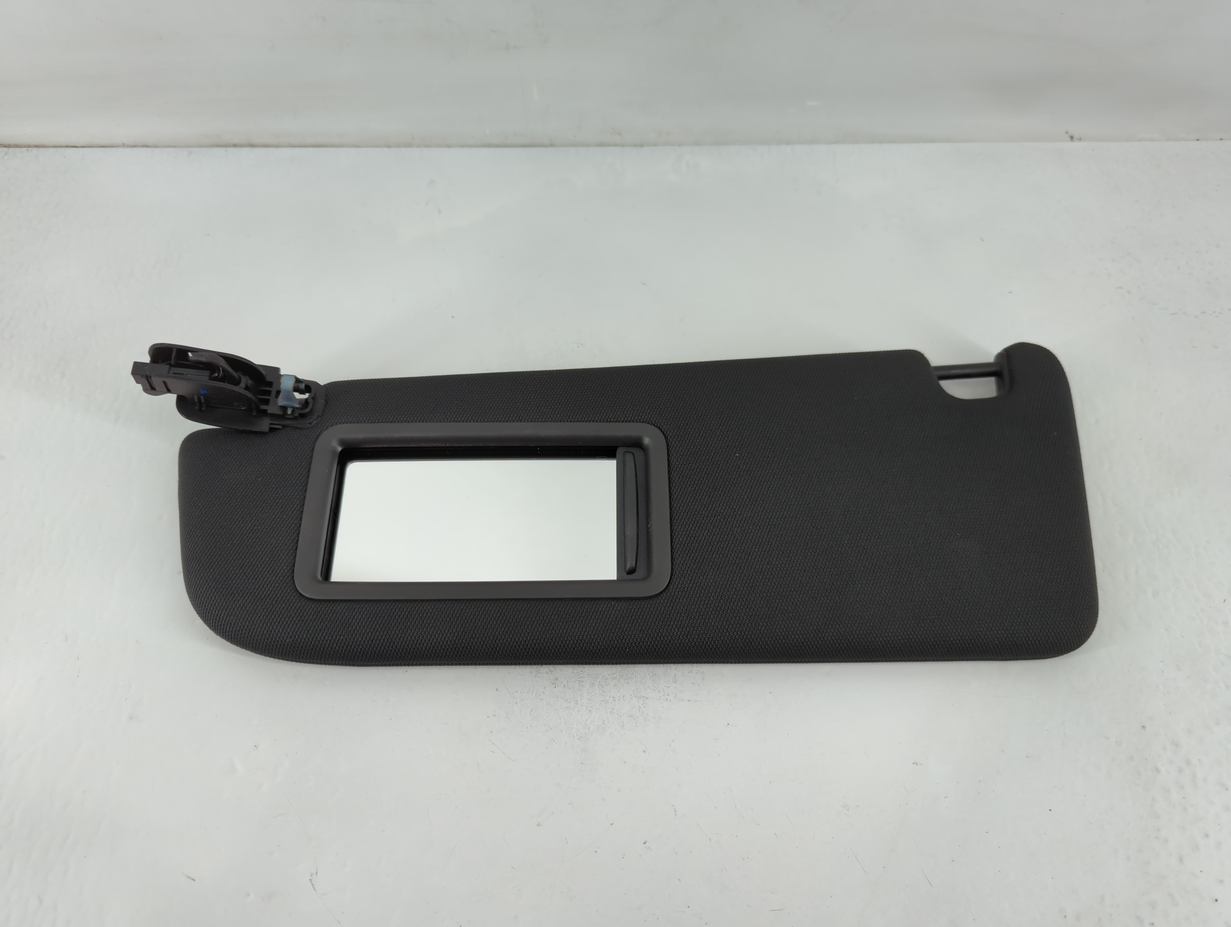 Gmc Acadia Driver Sun Visor Mirror Left Sunvisor Black 824148 - Oemusedautoparts1.com