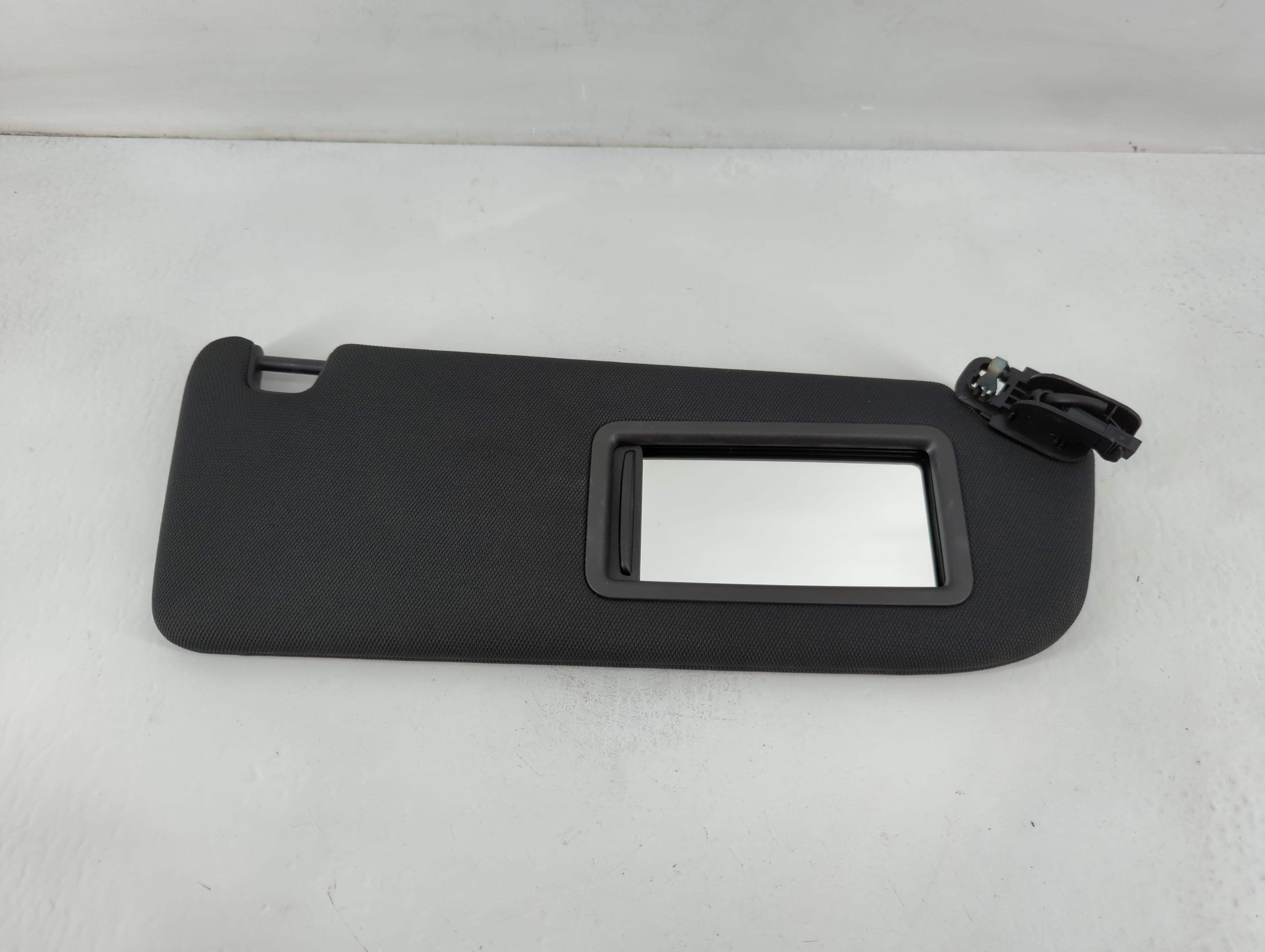 Picture of 2016-2018 Audi A6 Passenger Sun Visor Mirror Right Sunvisor Black 824149