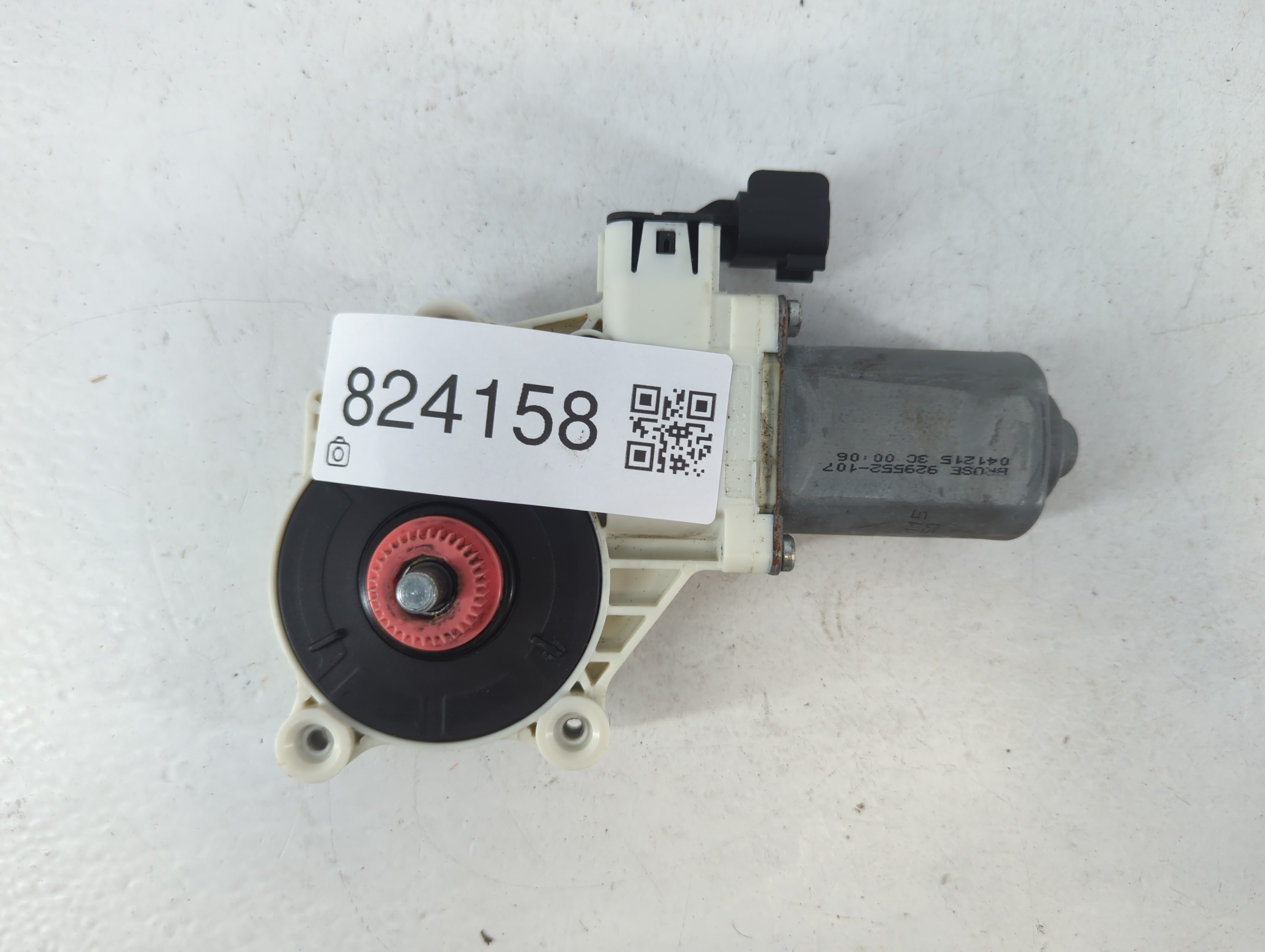 Picture of 2015-2018 Ford Focus Driver Front Door Window Oem 824158
