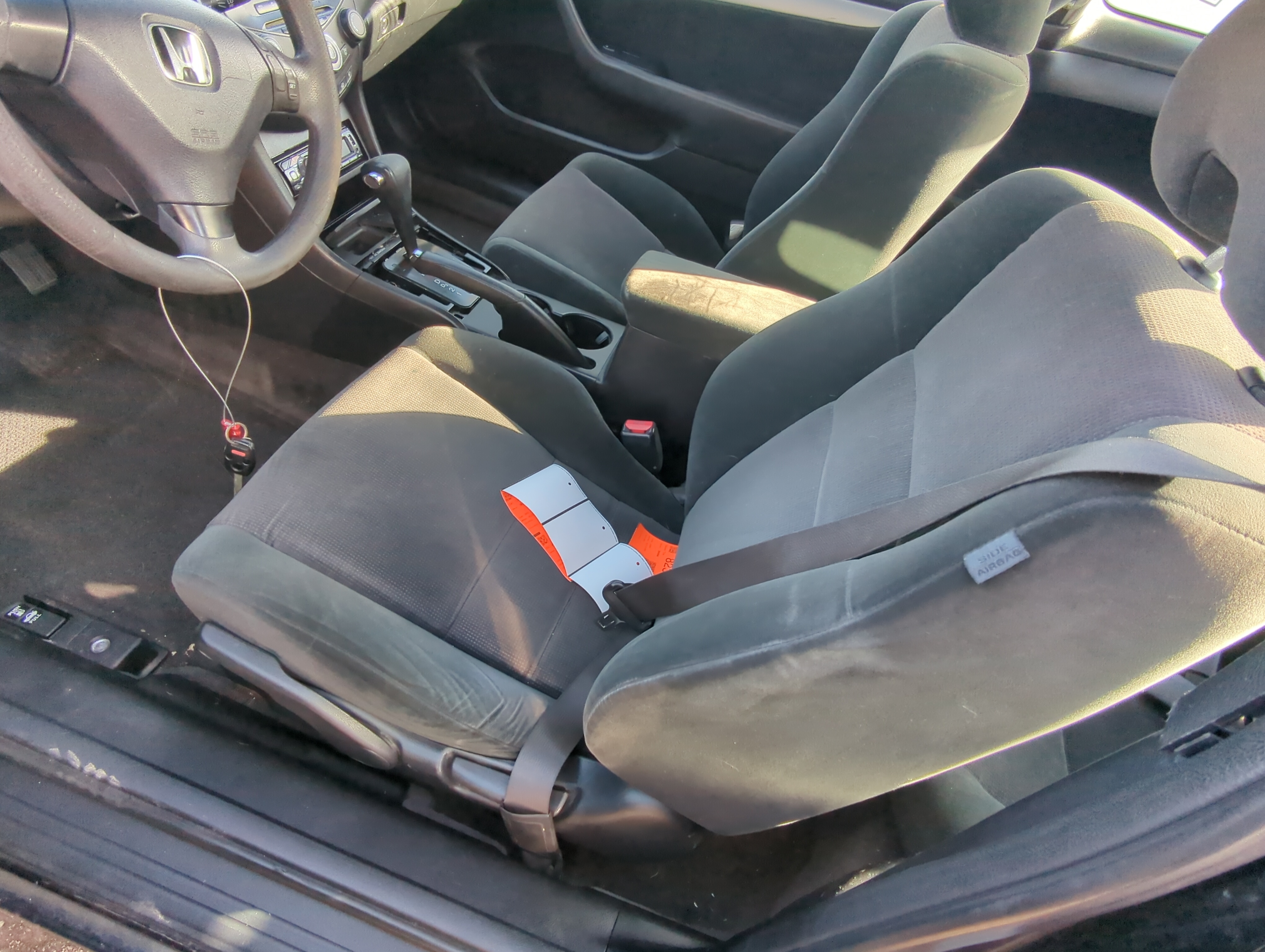 Picture of 2005-2007 Honda Accord Driver Front Seat Oem 824502