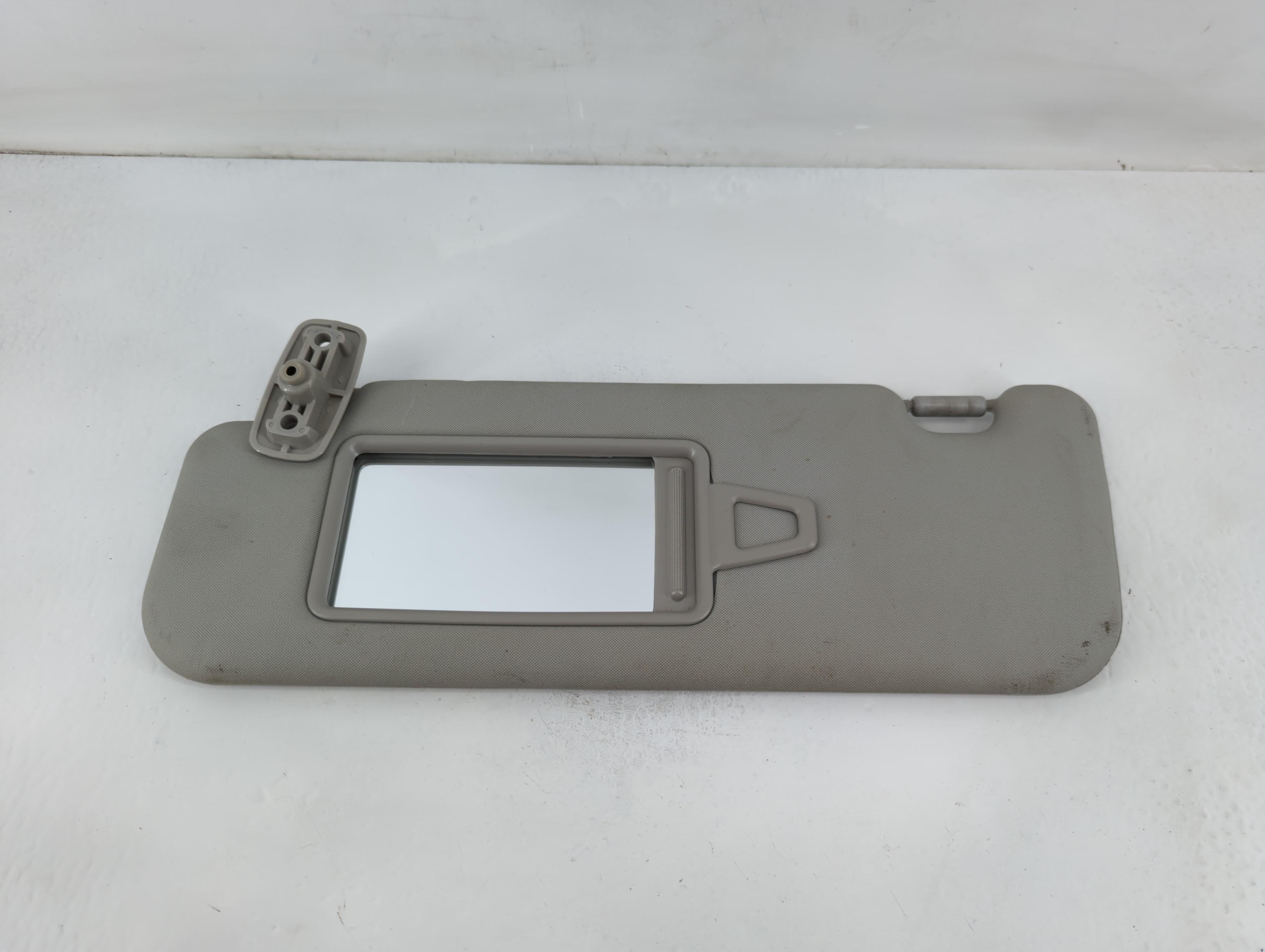 Picture of 2011-2016 Kia Sportage Driver Sun Visor Mirror Left Sunvisor Grey 824544