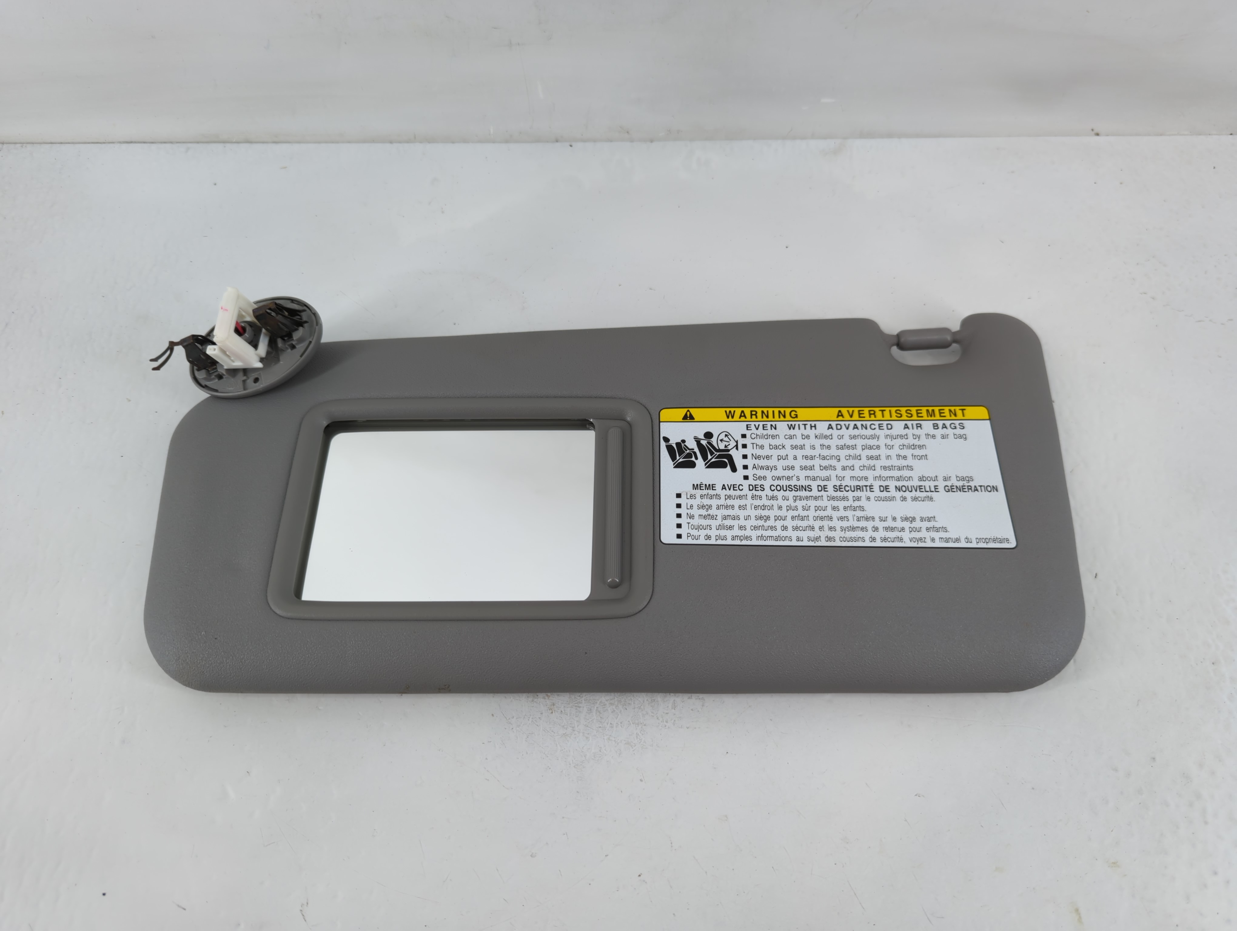 2006-2009 Toyota Rav4 Driver Sun Visor Mirror Left Sunvisor Grey 824562 - Oemusedautoparts1.com