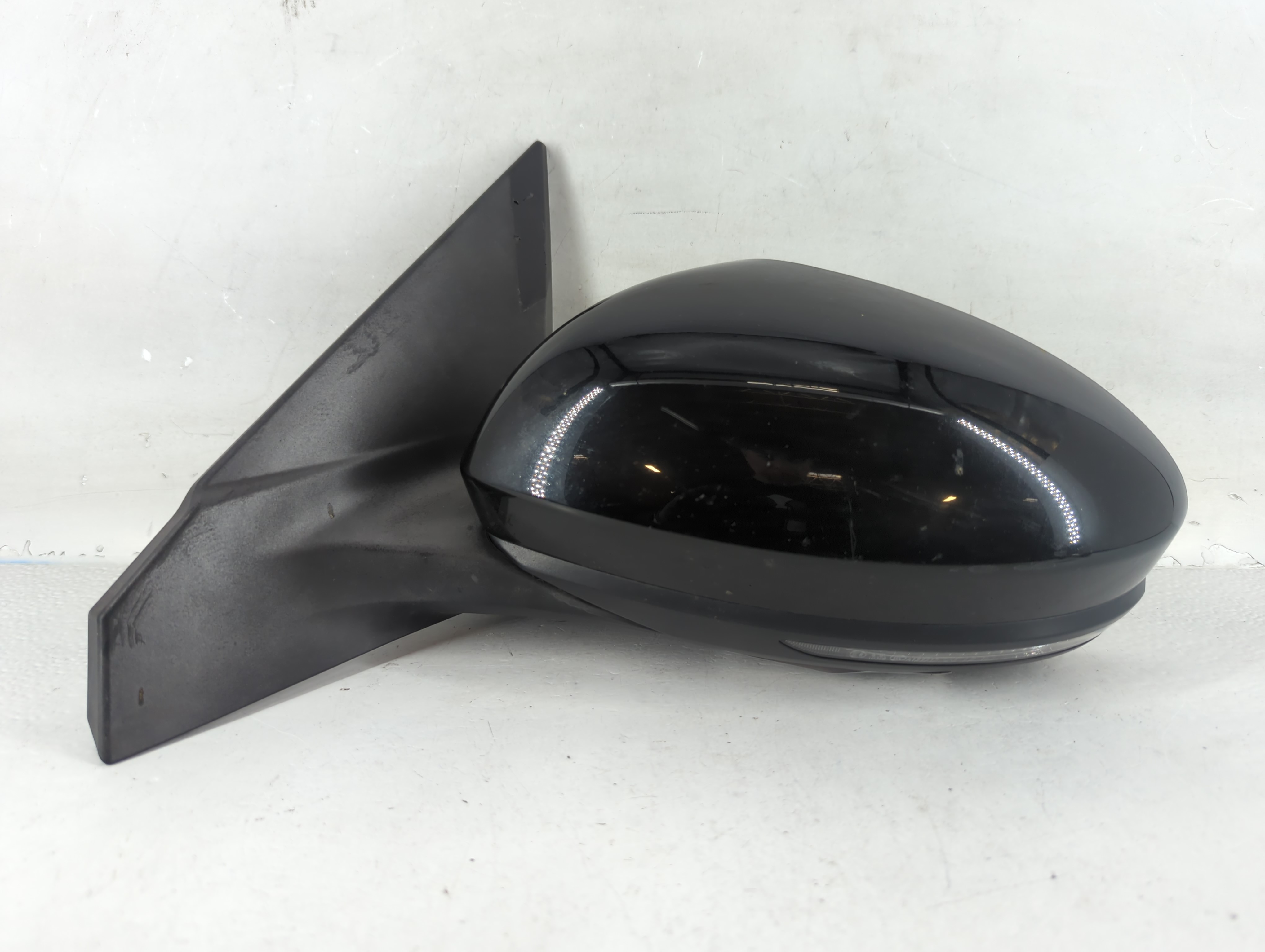 Picture of 2020-2022 Nissan Sentra Driver Left Side View Power Door Mirror Black 824576