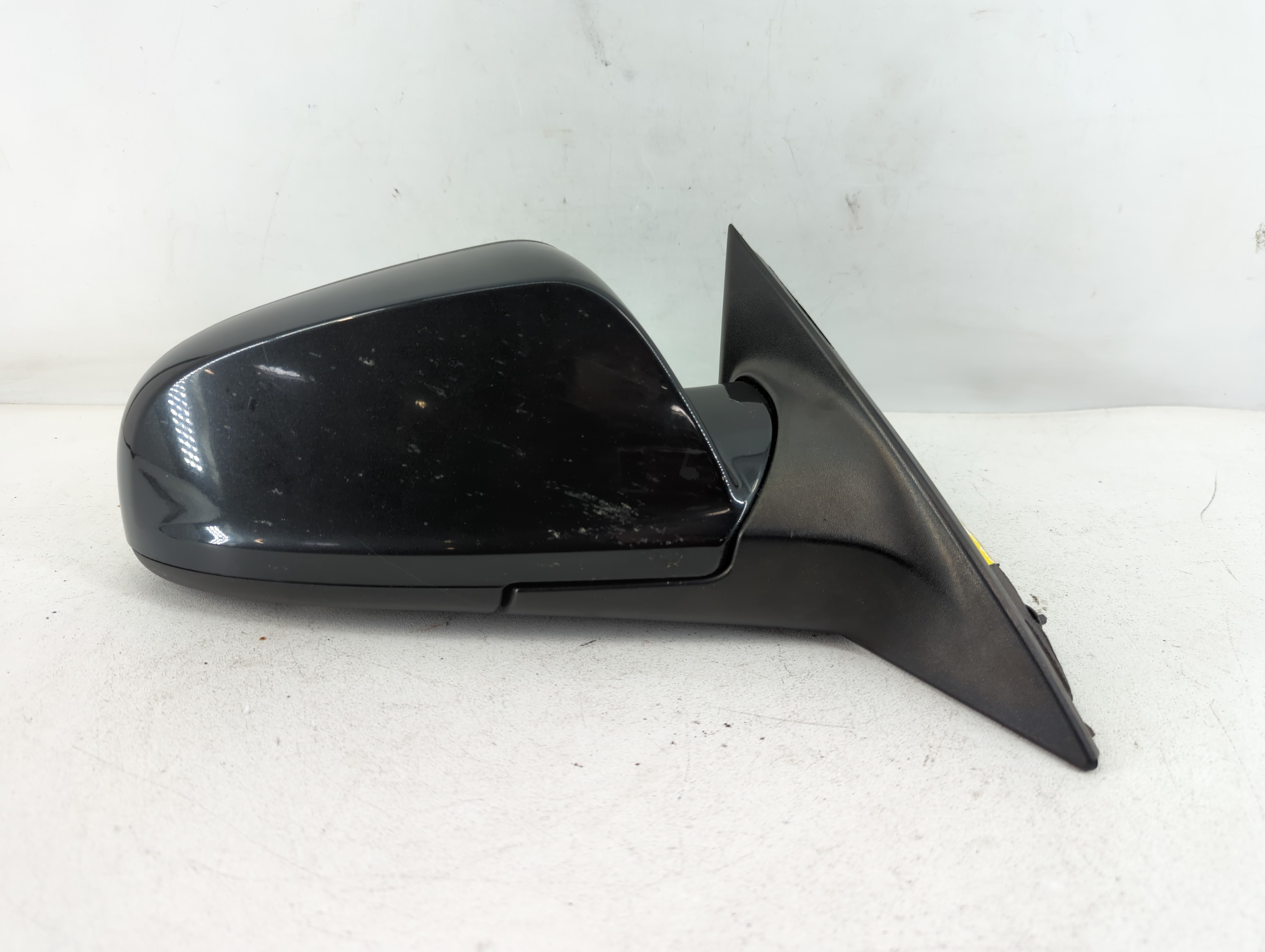 2008-2012 Chevrolet Malibu Passenger Right Side View Power Door Mirror 824617 - Oemusedautoparts1.com