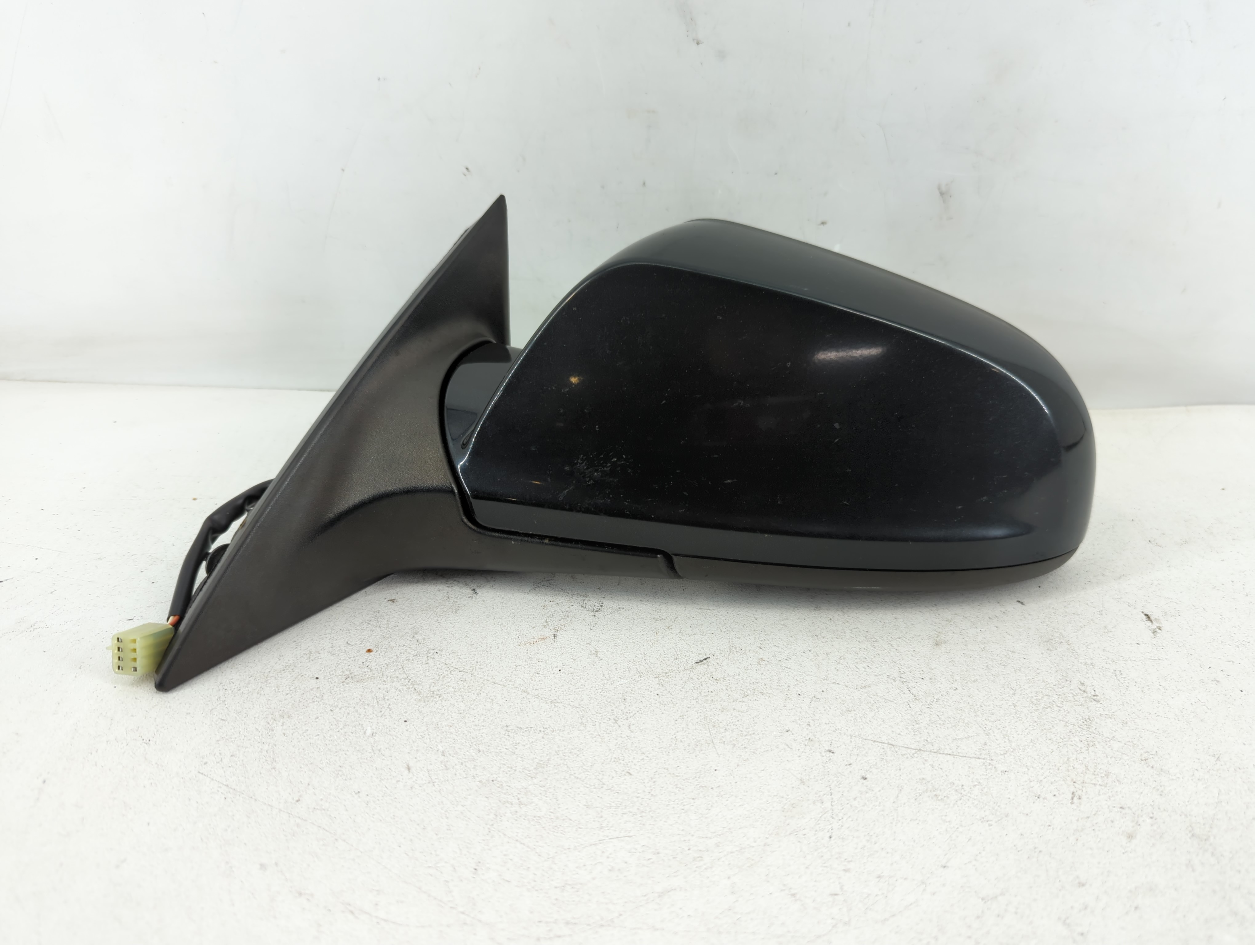 2011-2012 Chevrolet Malibu Driver Left Side View Power Door Mirror Black 824618 - Oemusedautoparts1.com