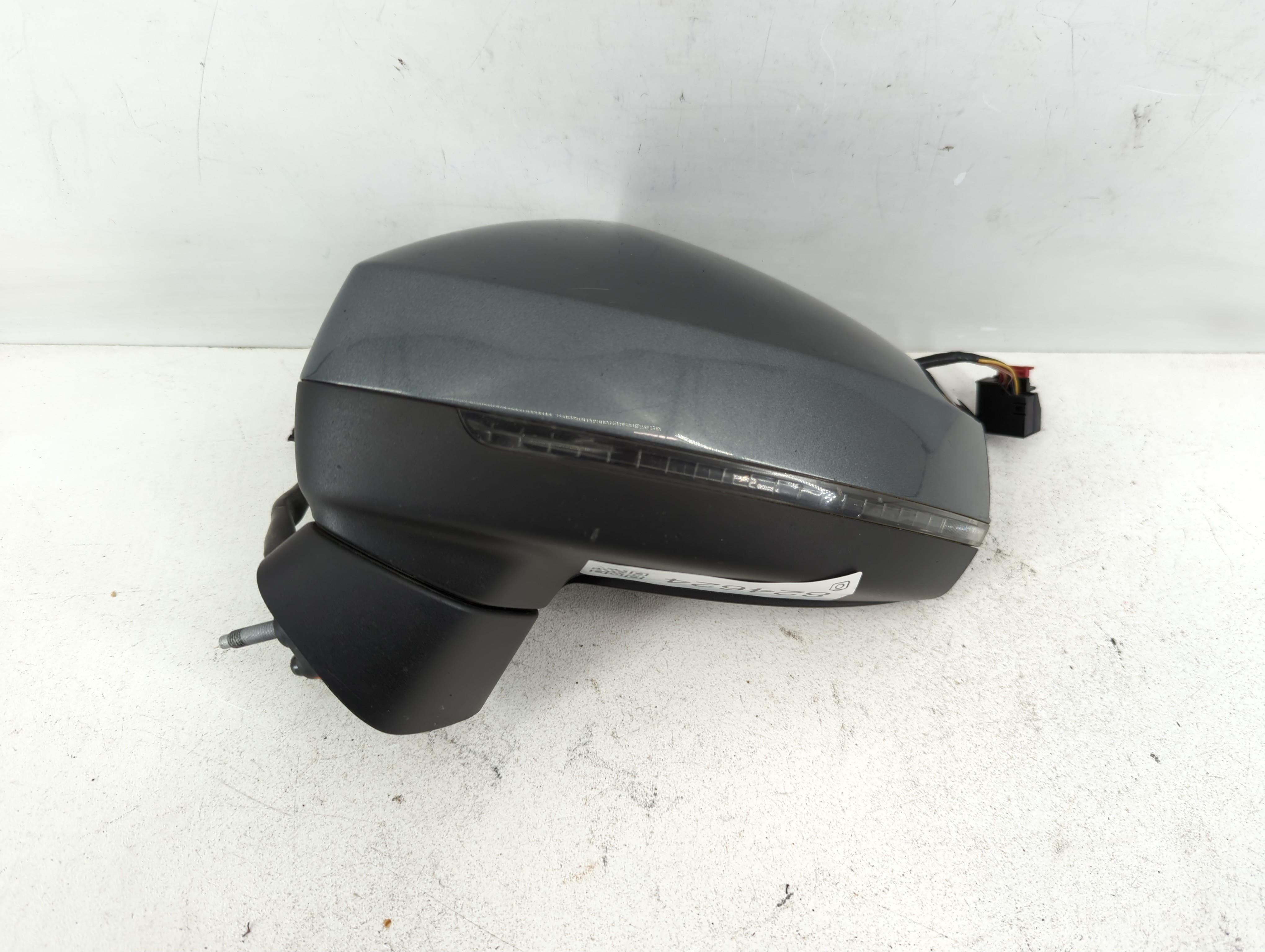 2015-2018 Audi A3 Driver Left Side View Power Door Mirror Grey 824624 - Oemusedautoparts1.com