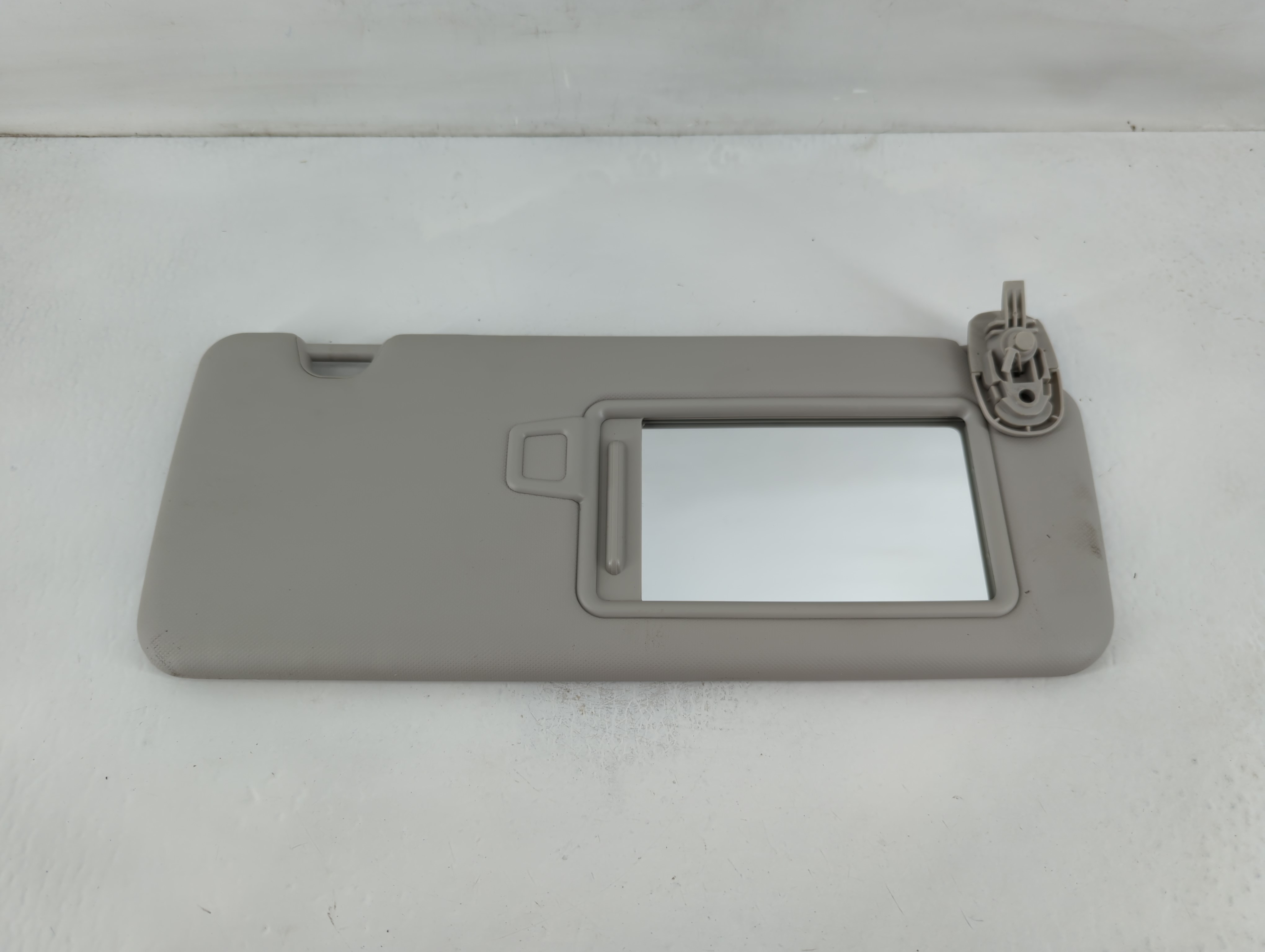 Picture of 2022-2022 Hyundai Tucson Passenger Sun Visor Mirror Right Sunvisor Grey 824646