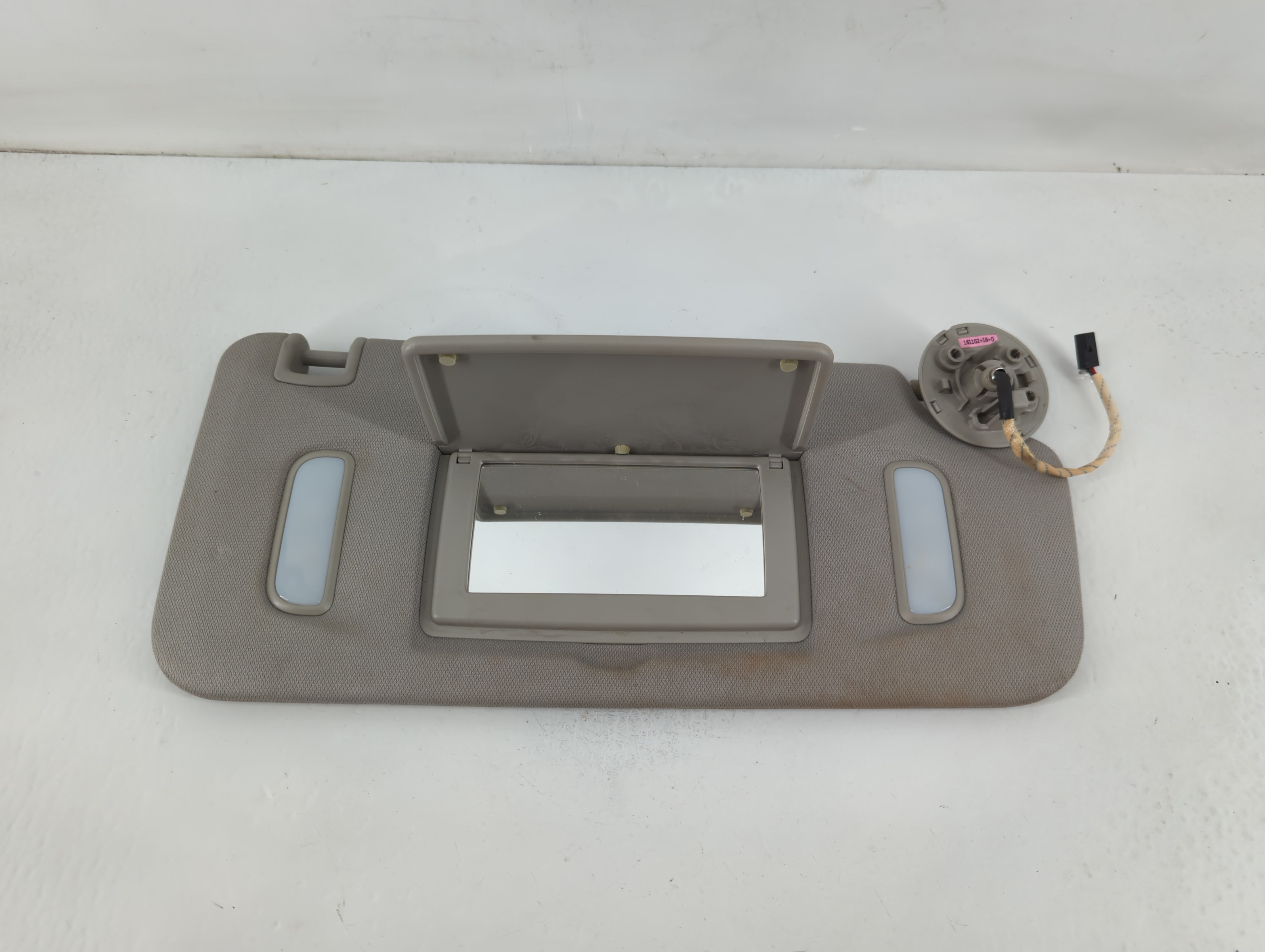 2010-2017 Gmc Terrain Passenger Sun Visor Mirror Right Sunvisor 824690 - Oemusedautoparts1.com