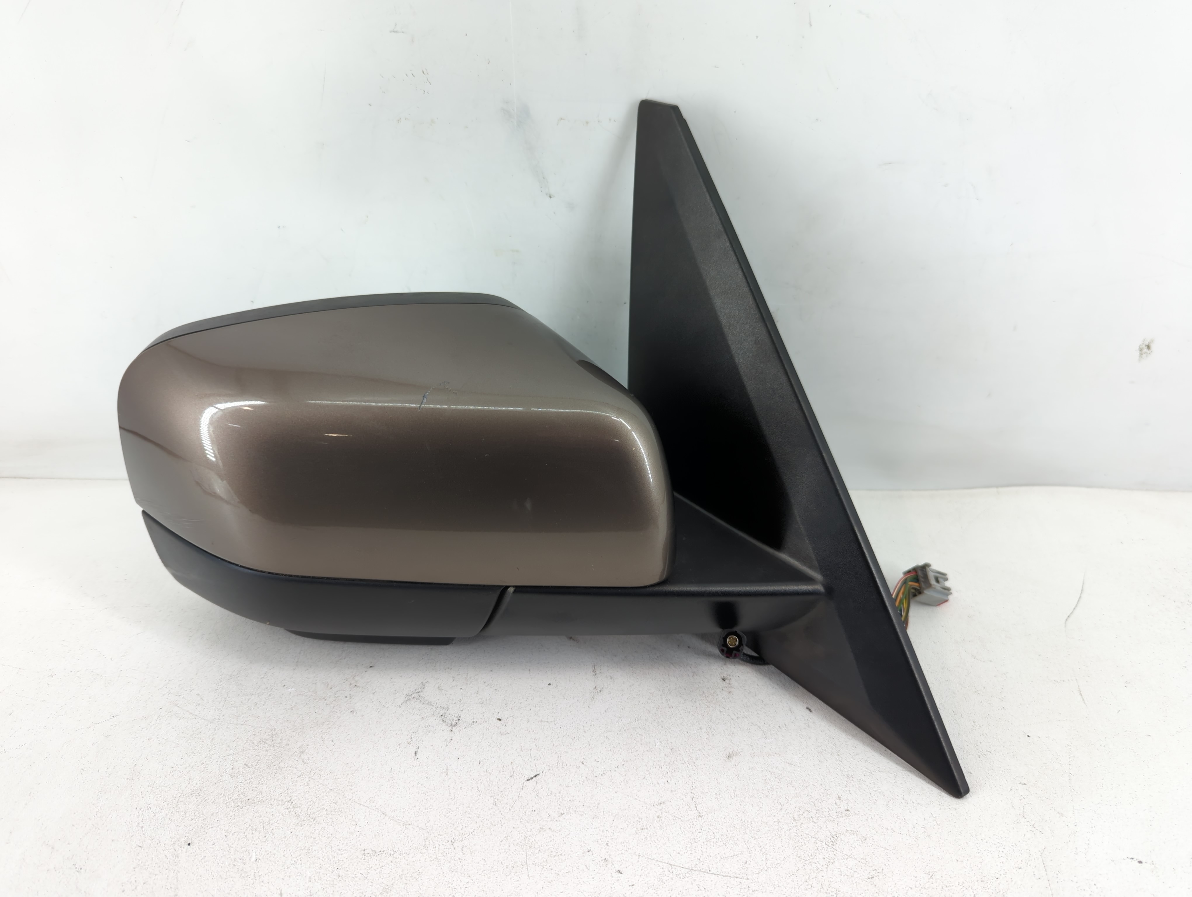 2010 Land Rover Range Rover Passenger Right Side View Power Door Mirror 824704 - Oemusedautoparts1.com
