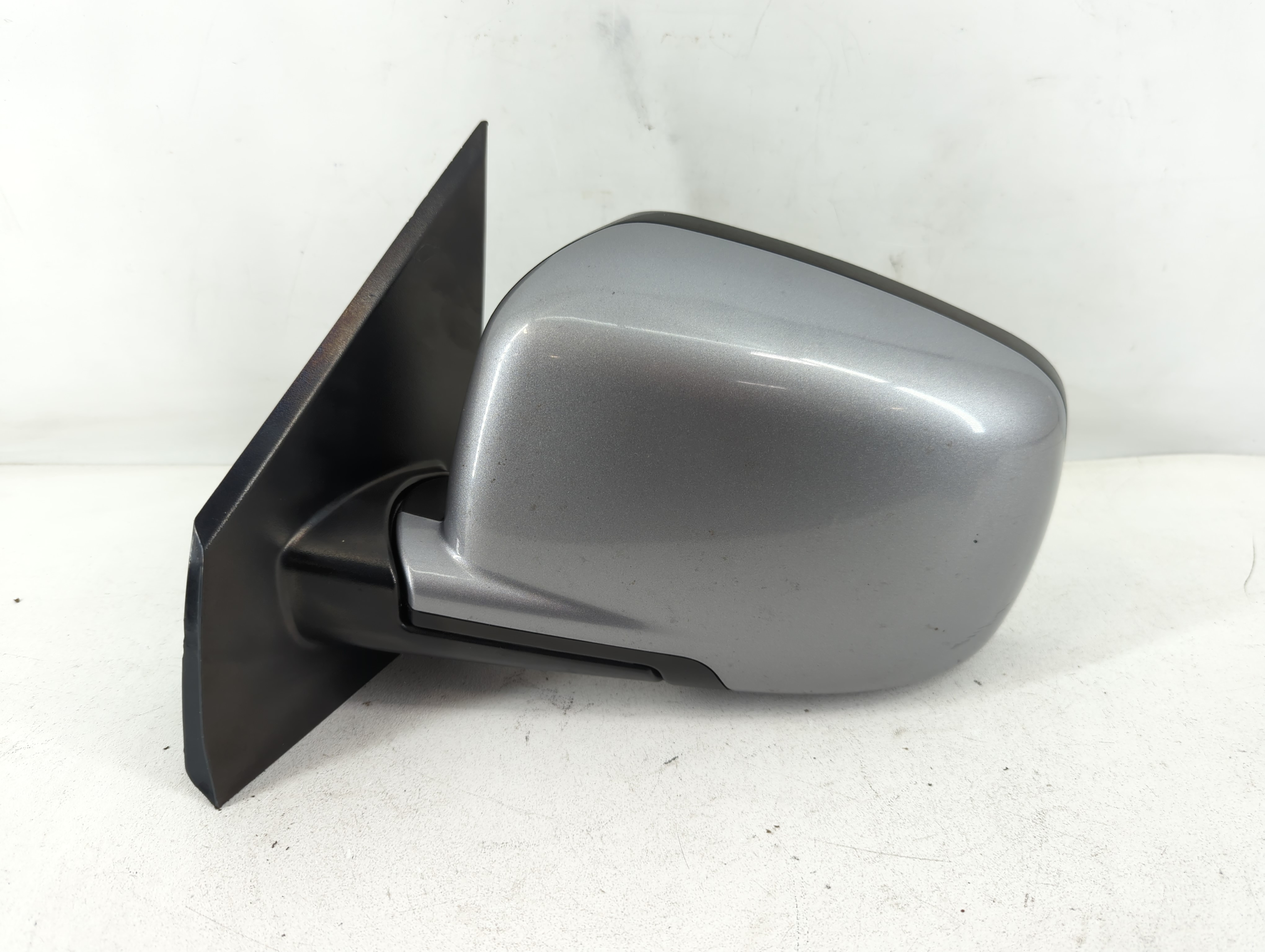 2017 Dodge Journey Driver Left Side View Power Door Mirror Silver 824706 - Oemusedautoparts1.com