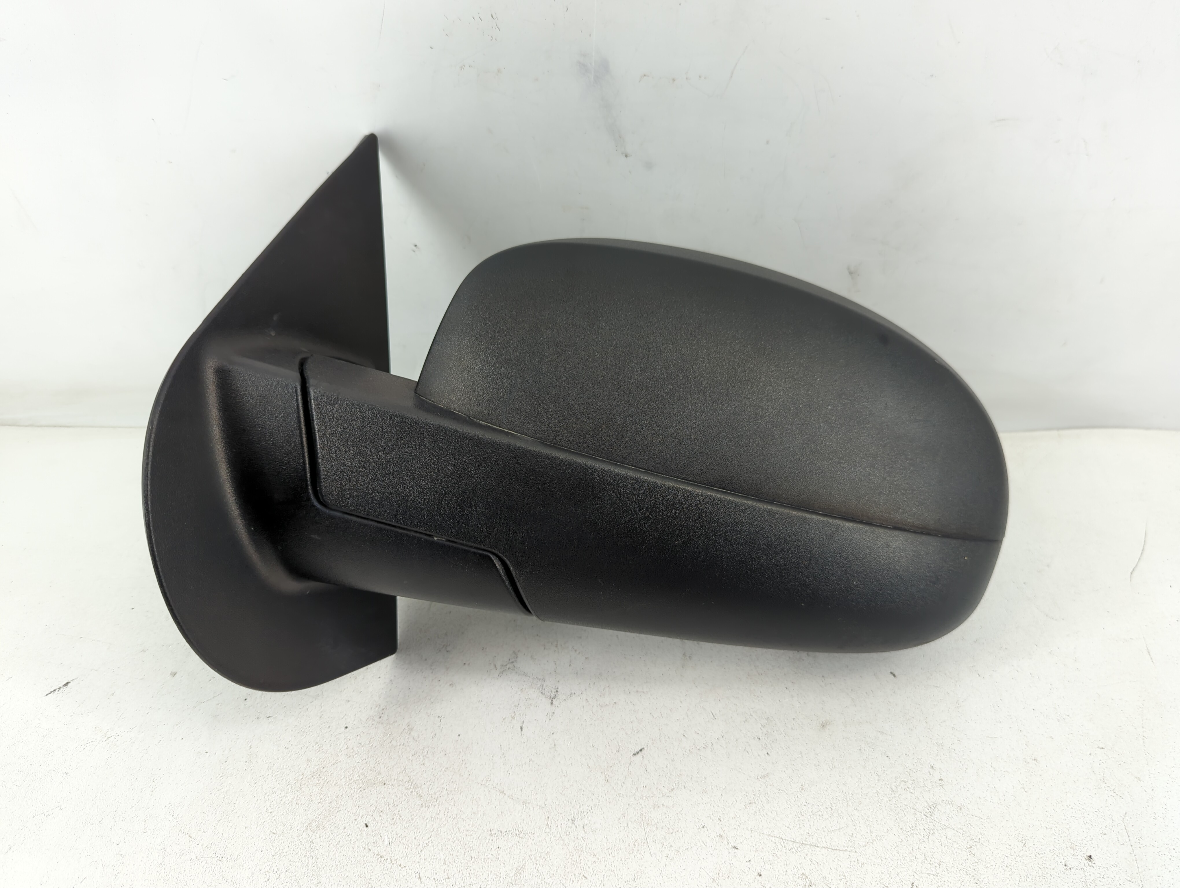 Chevrolet Silverado Driver Left Side View Power Door Mirror Black 824744 - Oemusedautoparts1.com