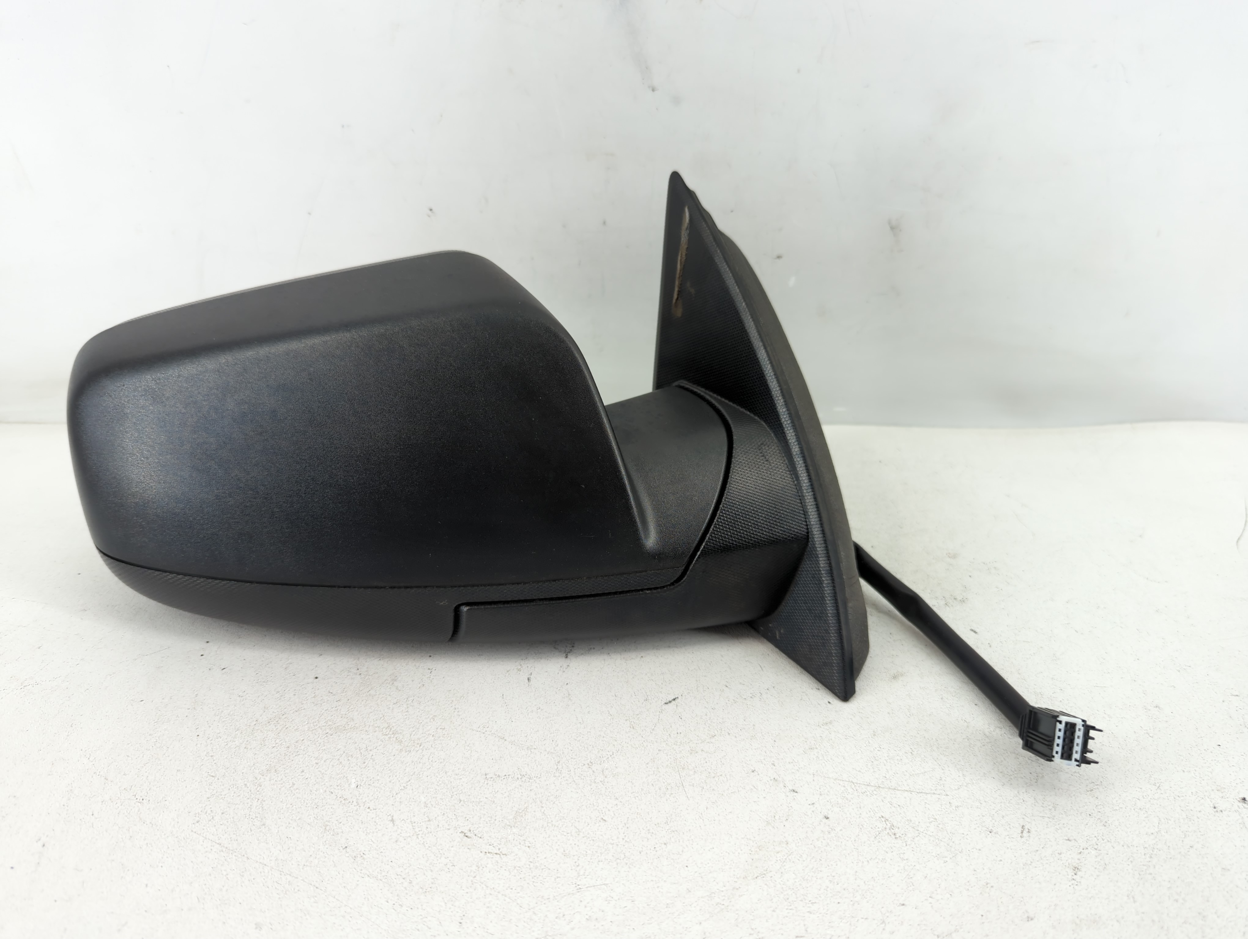 2012-2014 Chevrolet Equinox Passenger Right Side View Power Door Mirror 824745 - Oemusedautoparts1.com