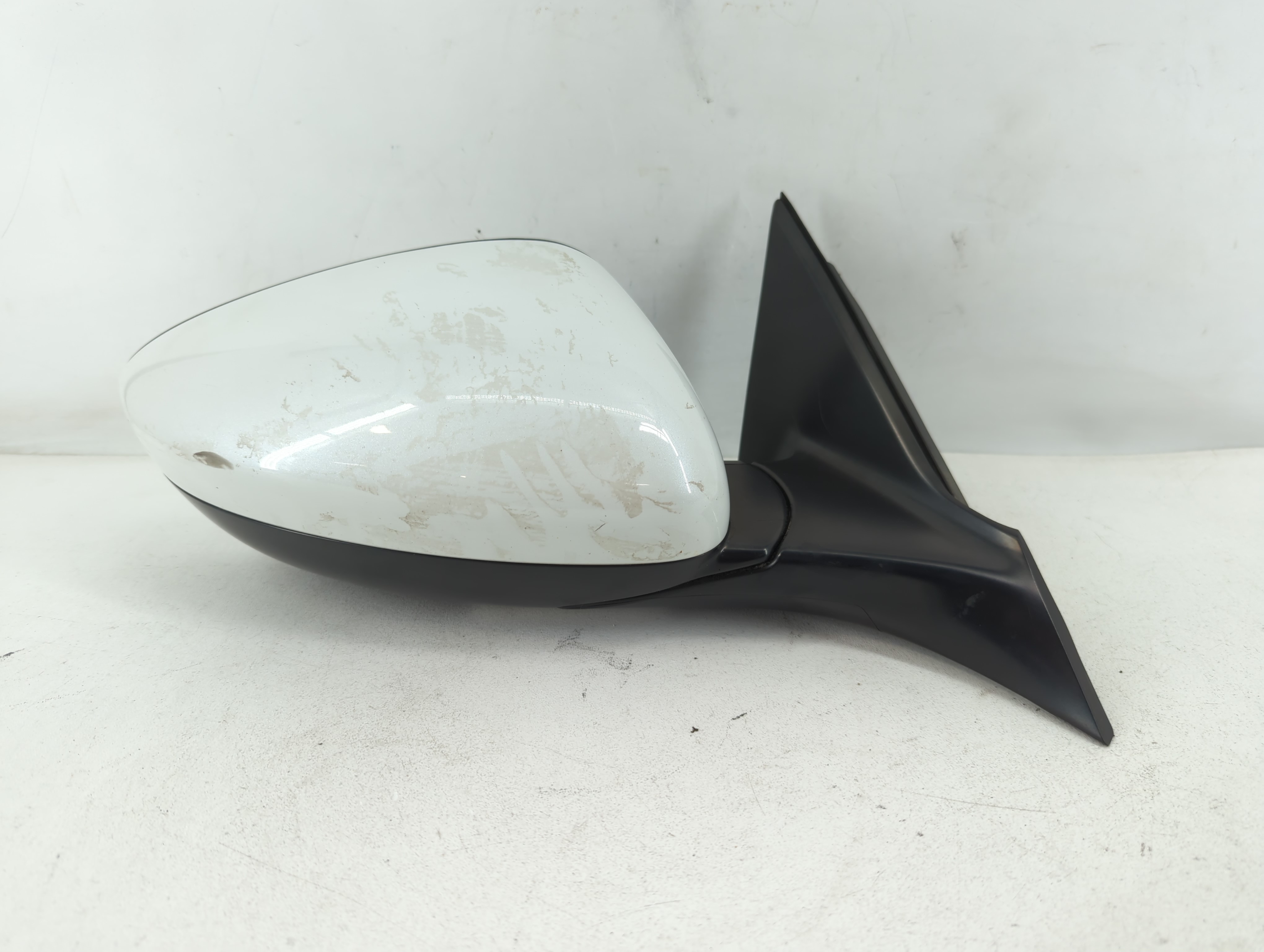 2018-2022 Honda Accord Passenger Right Side View Power Door Mirror White 824751 - Oemusedautoparts1.com