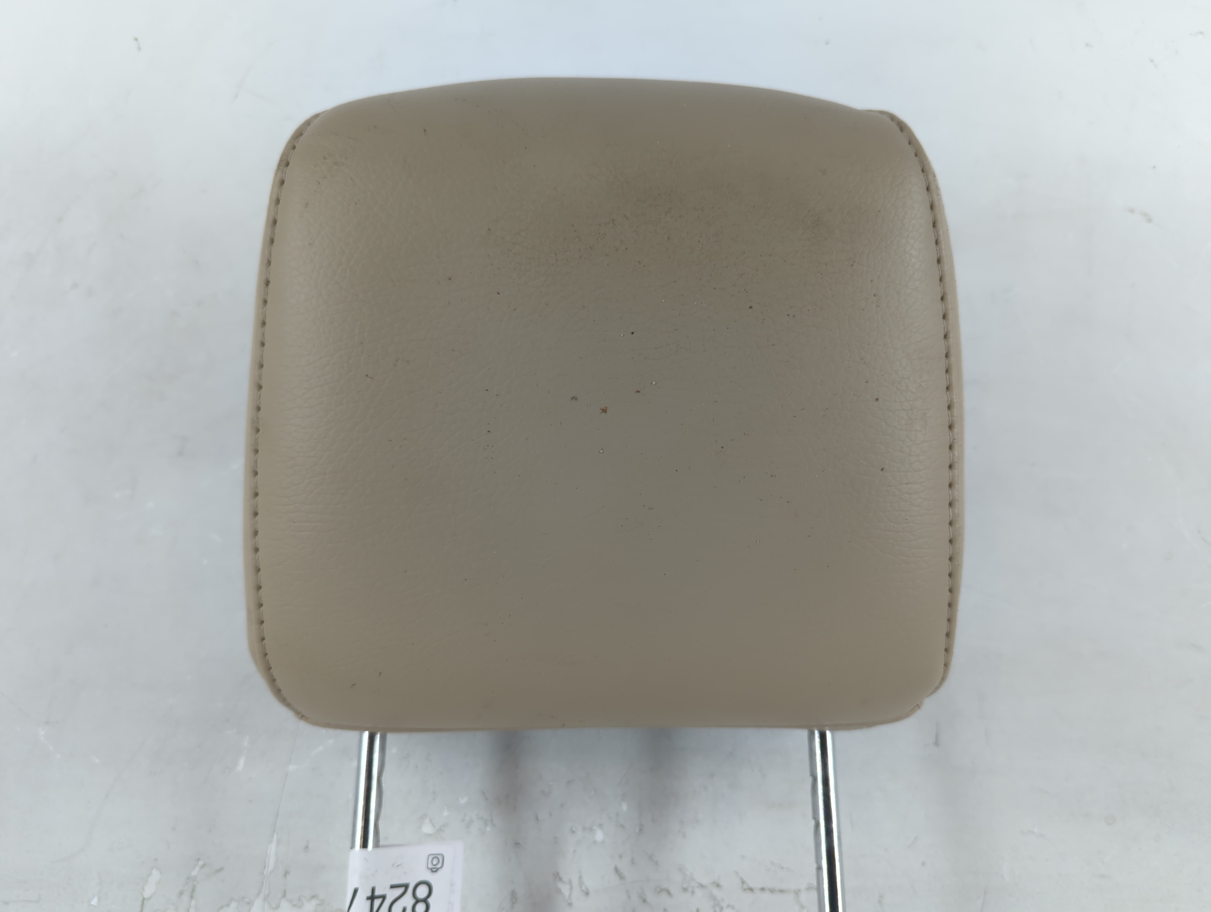 2005-2009 Ford Mustang Headrest Head Rest Front Driver Passenger Seat 824767 - Oemusedautoparts1.com