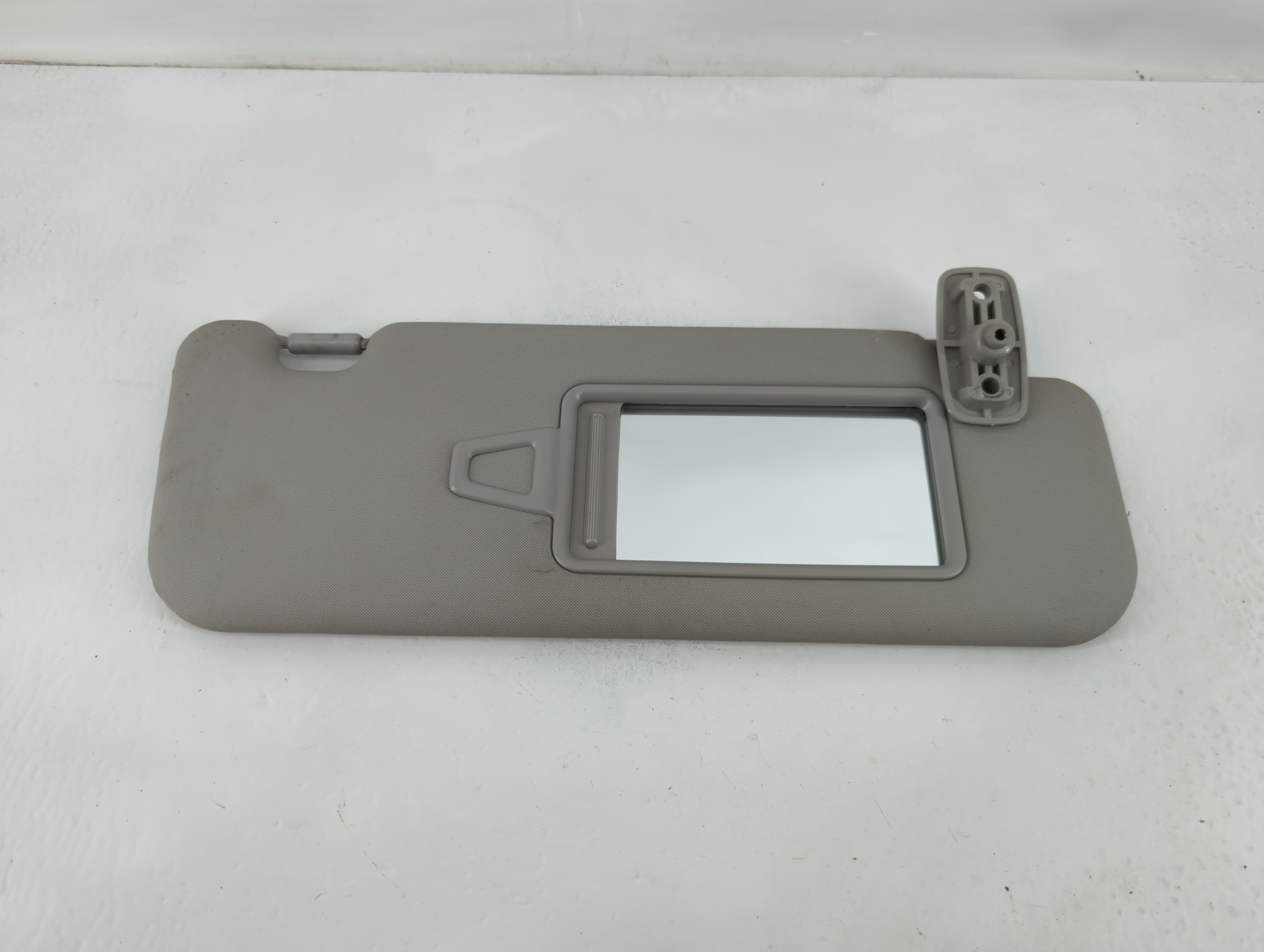 Picture of 2011-2016 Kia Sportage Passenger Sun Visor Mirror Right Sunvisor 824774