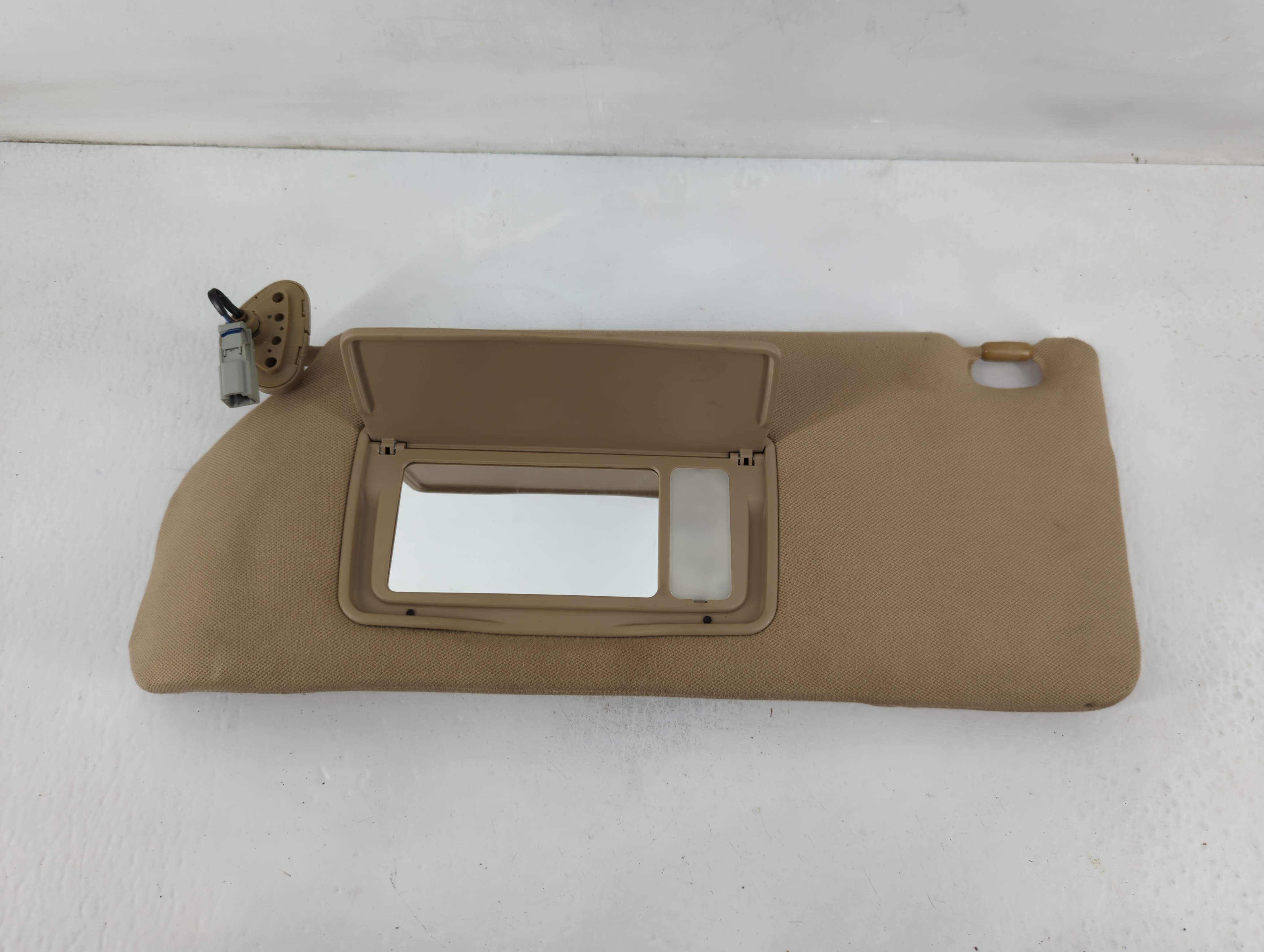 2006-2010 Honda Odyssey Driver Sun Visor Mirror Left Sunvisor Tan 824782 - Oemusedautoparts1.com